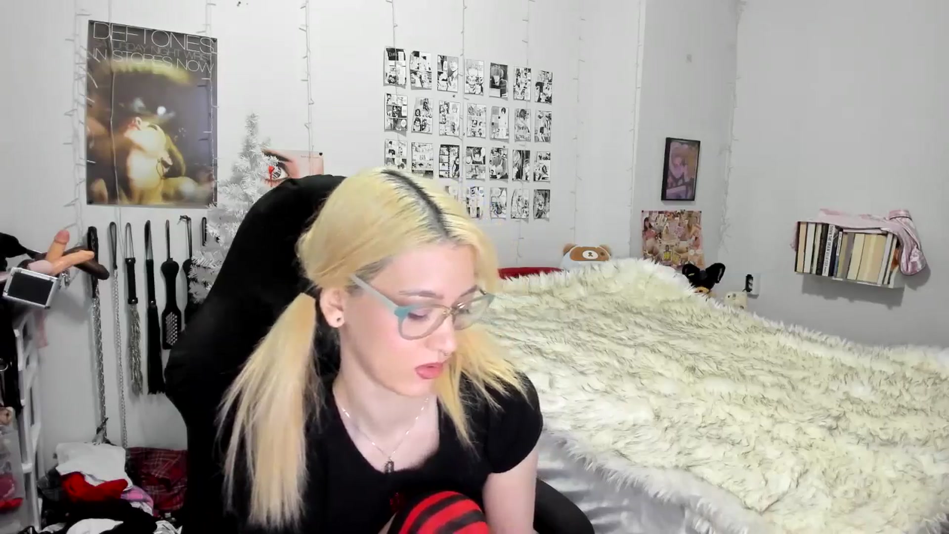 Gallery image thumbnail from AnnaTame's myfreecams stream on, 12/12/2025, 06:50 image 10 of 20