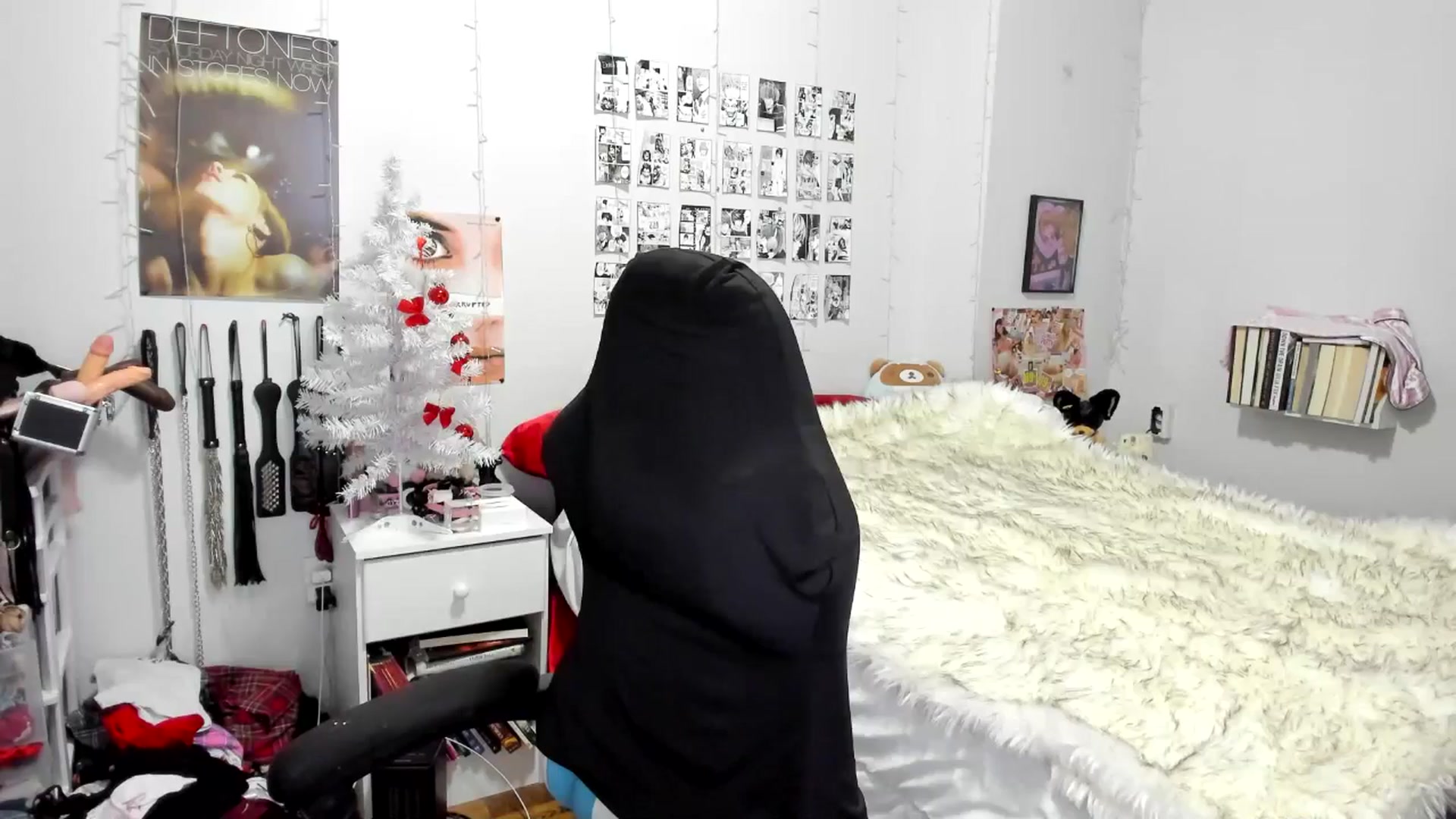 Gallery image thumbnail from AnnaTame's myfreecams stream on, 12/12/2025, 06:50 image 9 of 20