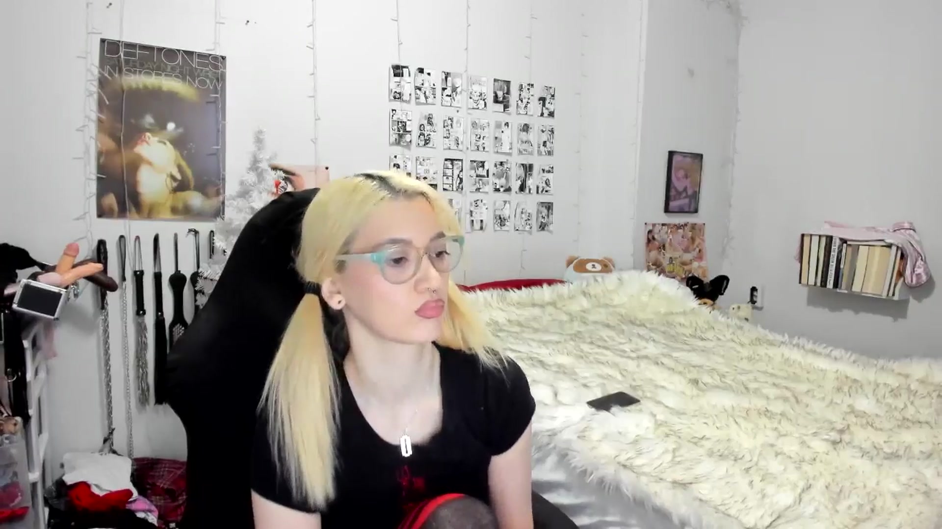 Gallery image thumbnail from AnnaTame's myfreecams stream on, 12/12/2025, 06:50 image 3 of 20