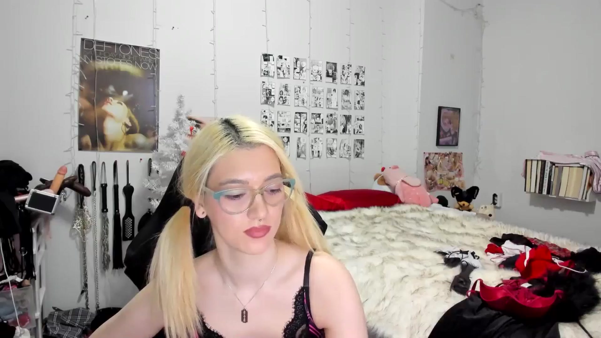 Gallery image thumbnail from AnnaTame's myfreecams stream on, 12/13/2025, 07:20 image 17 of 20