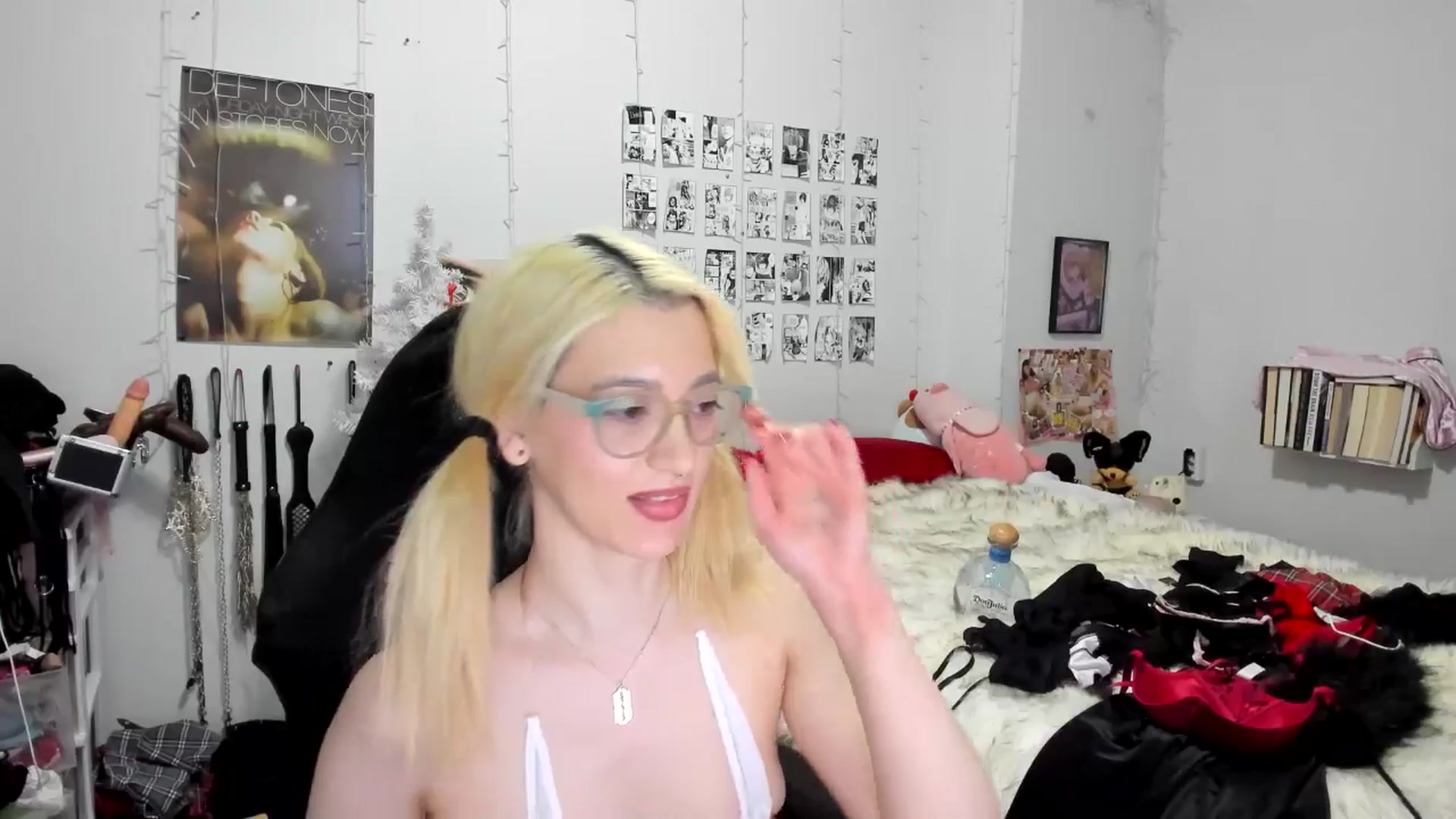 Gallery image thumbnail from AnnaTame's myfreecams stream on, 12/13/2025, 10:04 image 5 of 20