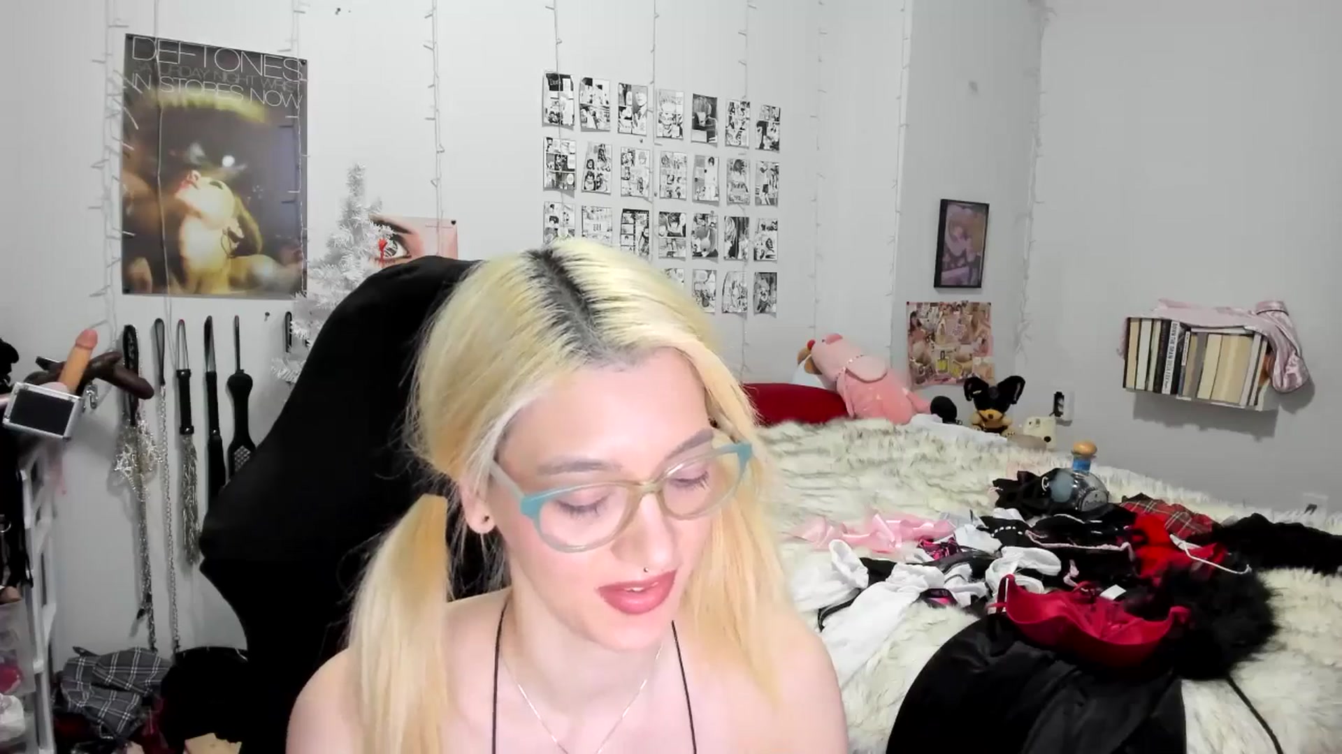 Gallery image thumbnail from AnnaTame's myfreecams stream on, 12/13/2025, 10:04 image 10 of 20