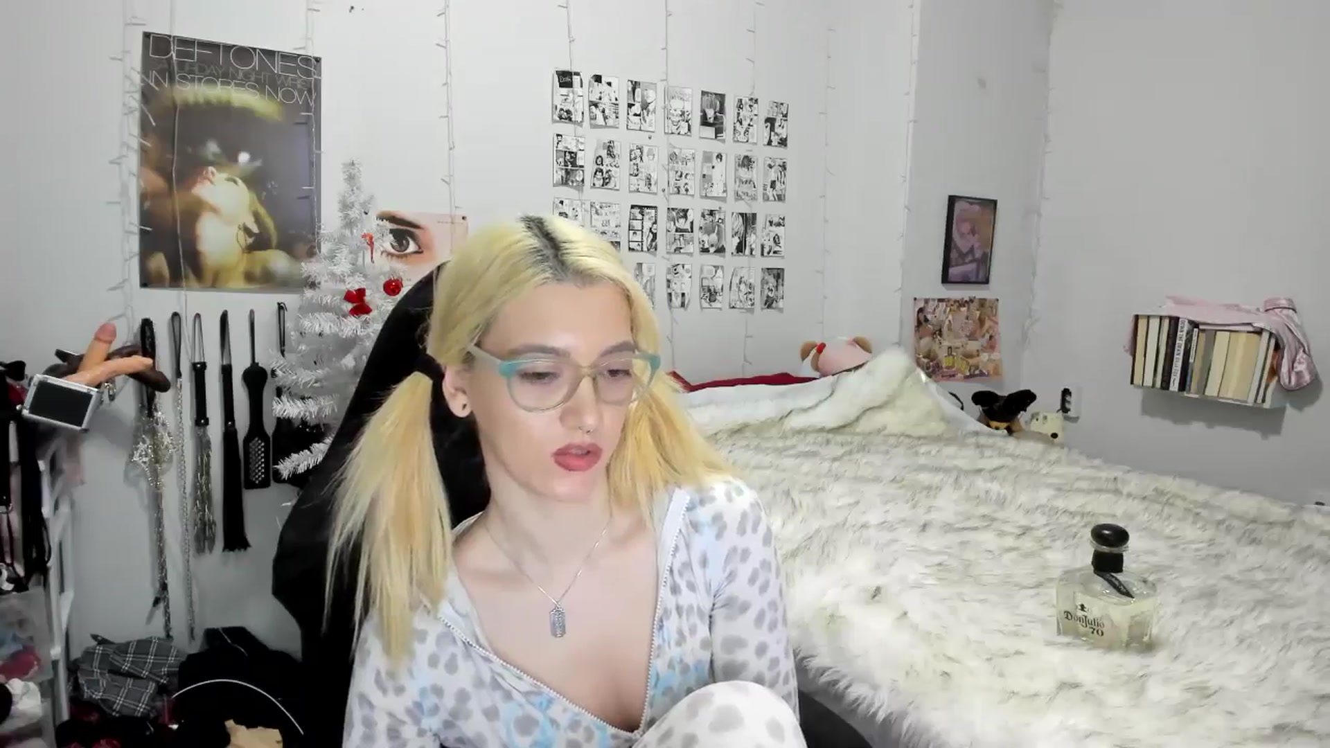Gallery image thumbnail from AnnaTame's myfreecams stream on, 12/14/2025, 08:40 image 18 of 20