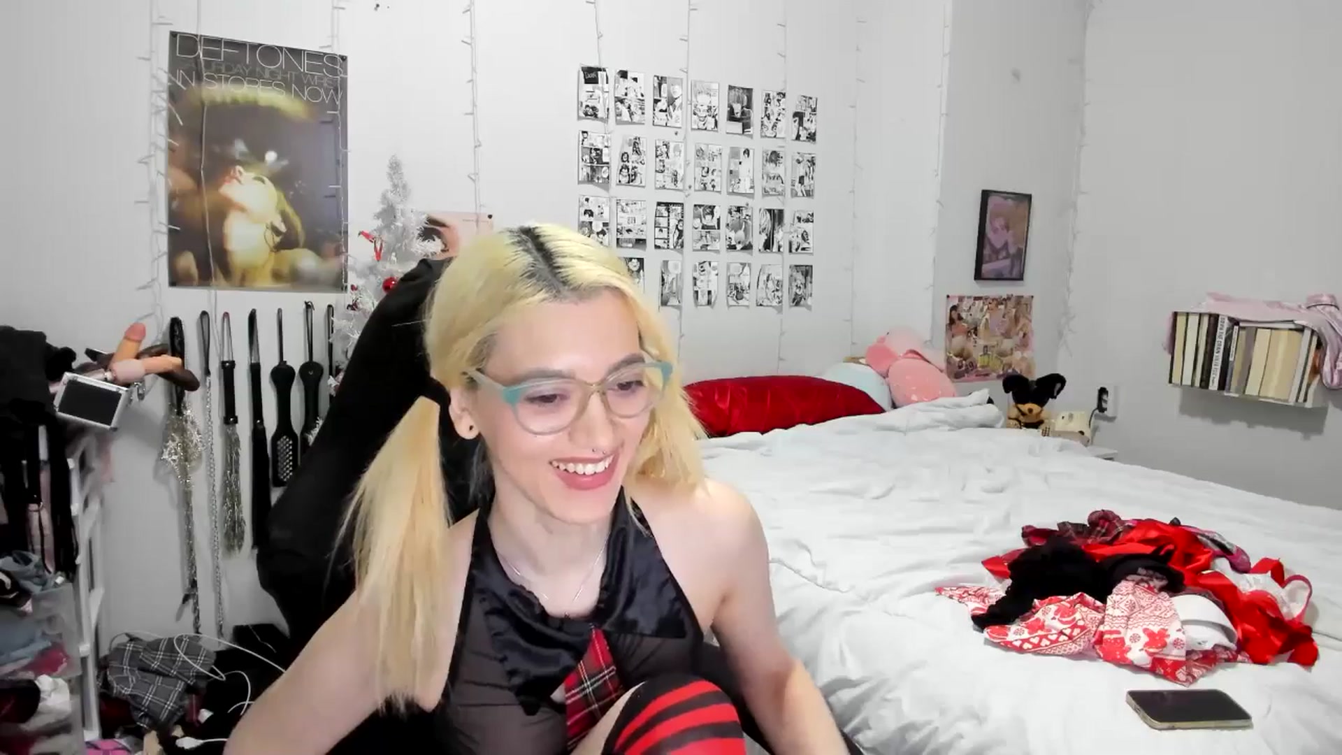 Gallery image thumbnail from AnnaTame's myfreecams stream on, 12/15/2025, 07:37 image 14 of 20