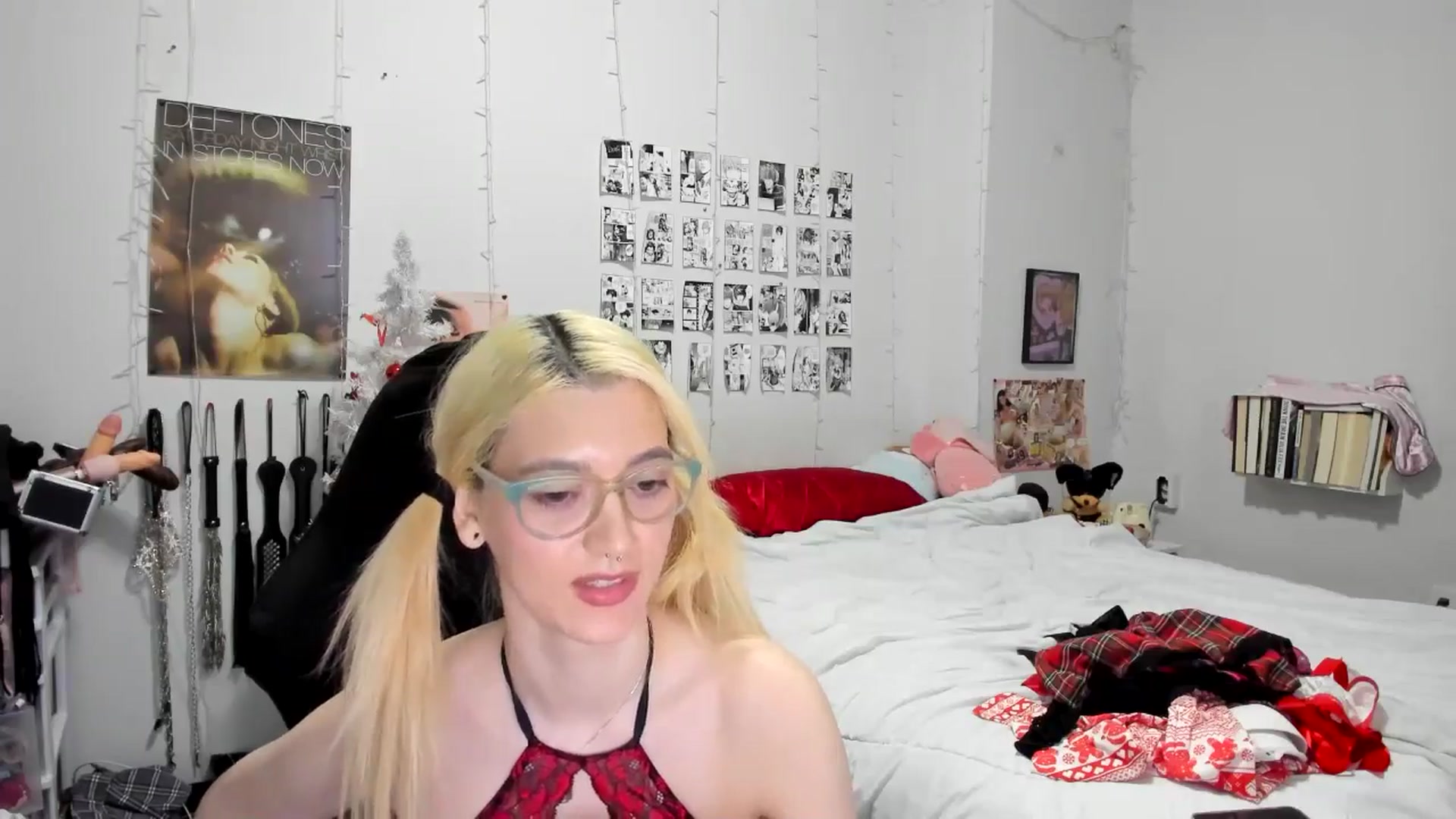 Gallery image thumbnail from AnnaTame's myfreecams stream on, 12/15/2025, 07:37 image 19 of 20