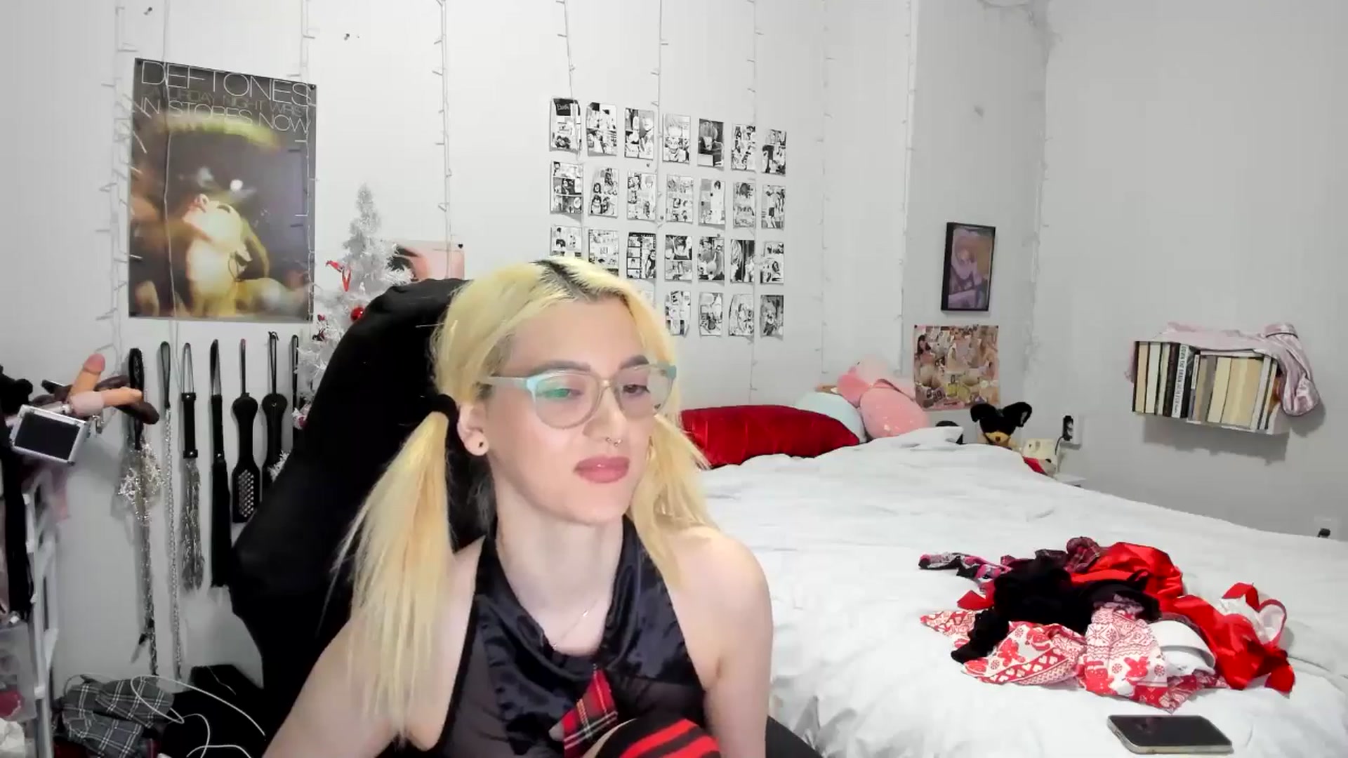 Gallery image thumbnail from AnnaTame's myfreecams stream on, 12/15/2025, 07:37 image 13 of 20
