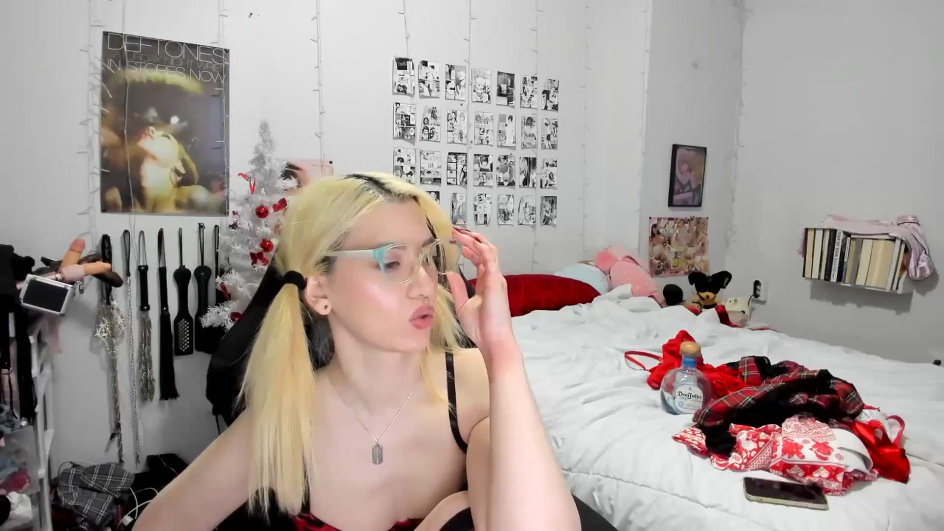 Gallery image thumbnail from AnnaTame's myfreecams stream on, 12/15/2025, 09:17 image 7 of 20