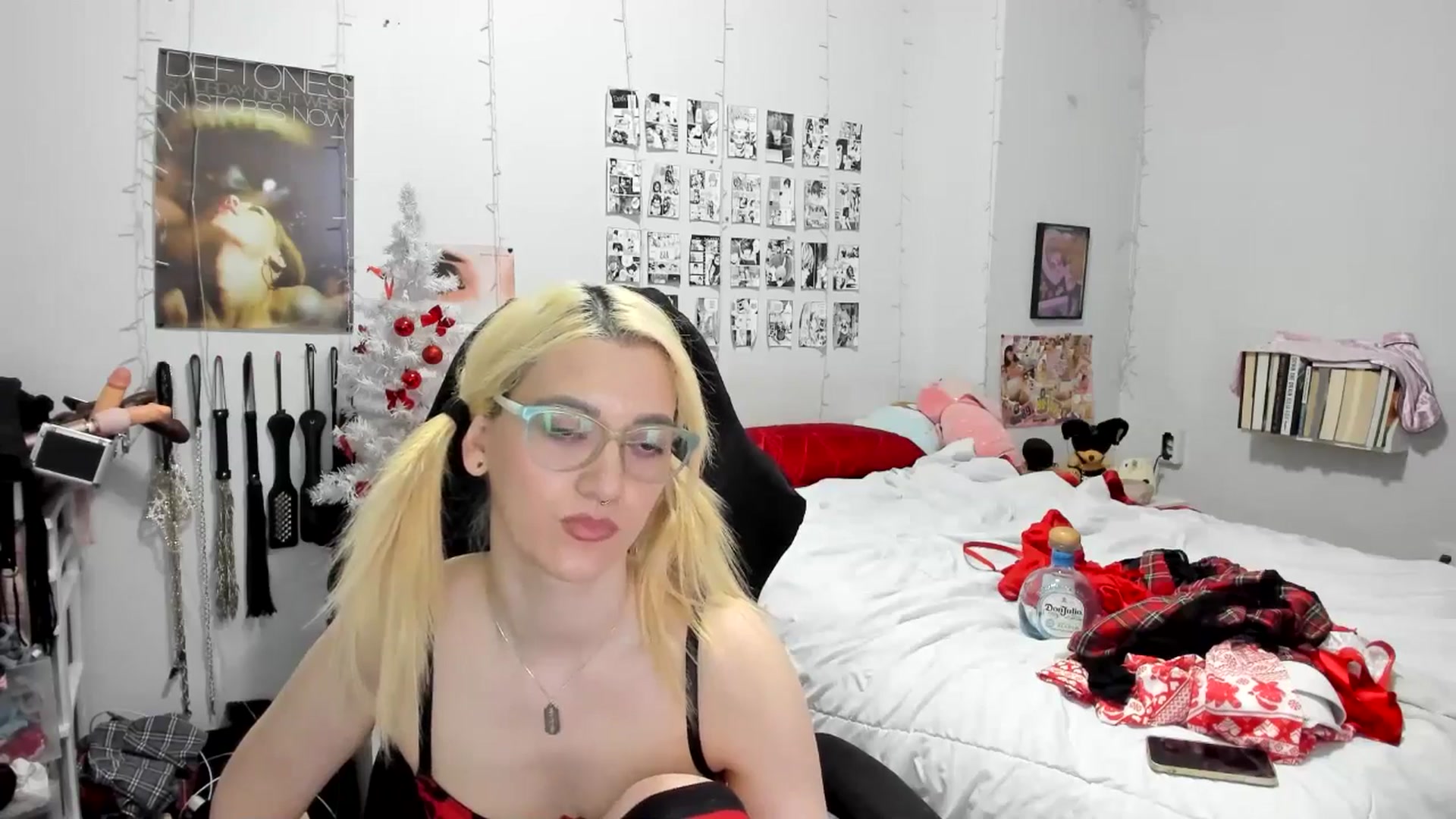 Gallery image thumbnail from AnnaTame's myfreecams stream on, 12/15/2025, 09:17 image 3 of 20