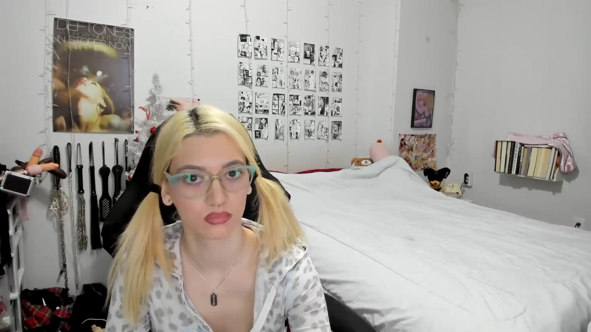 Gallery image thumbnail from AnnaTame's myfreecams stream on, 12/16/2025, 05:28 image 17 of 20