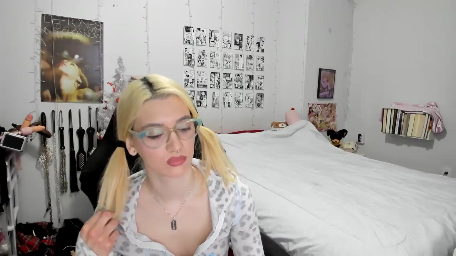 Gallery image thumbnail from AnnaTame's myfreecams stream on, 12/16/2025, 05:28 image 16 of 20
