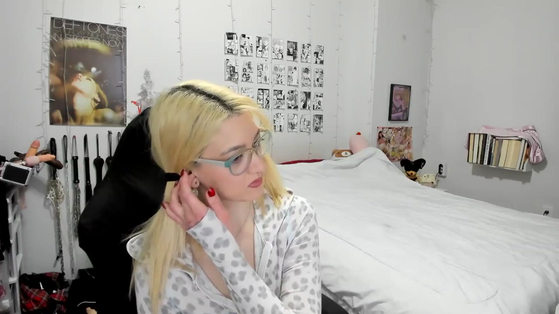 Gallery image thumbnail from AnnaTame's myfreecams stream on, 12/16/2025, 05:28 image 6 of 20