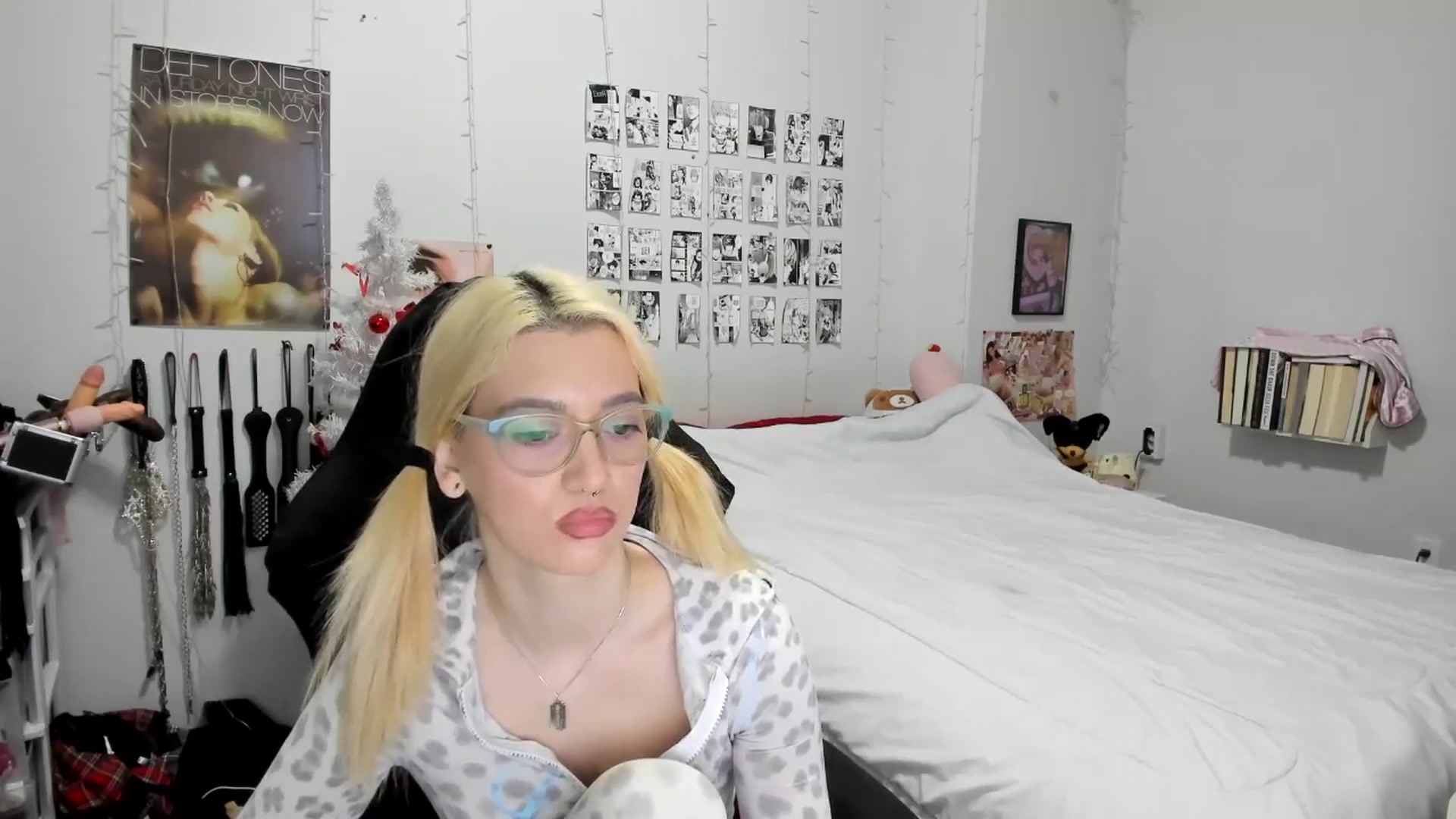 Gallery image thumbnail from AnnaTame's myfreecams stream on, 12/16/2025, 05:28 image 20 of 20