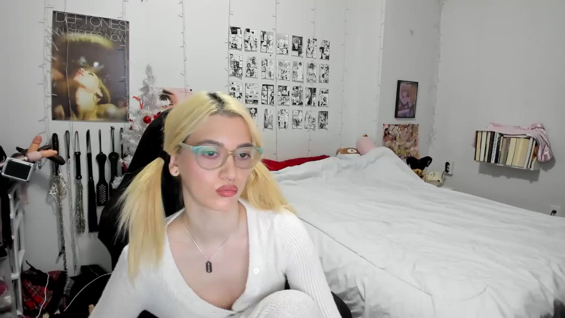 Gallery image thumbnail from AnnaTame's myfreecams stream on, 12/17/2025, 08:51 image 5 of 20