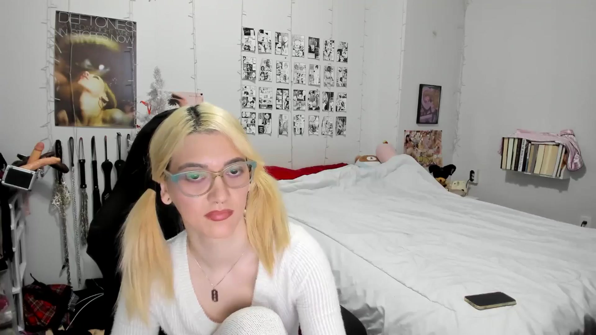 Gallery image thumbnail from AnnaTame's myfreecams stream on, 12/17/2025, 08:51 image 10 of 20
