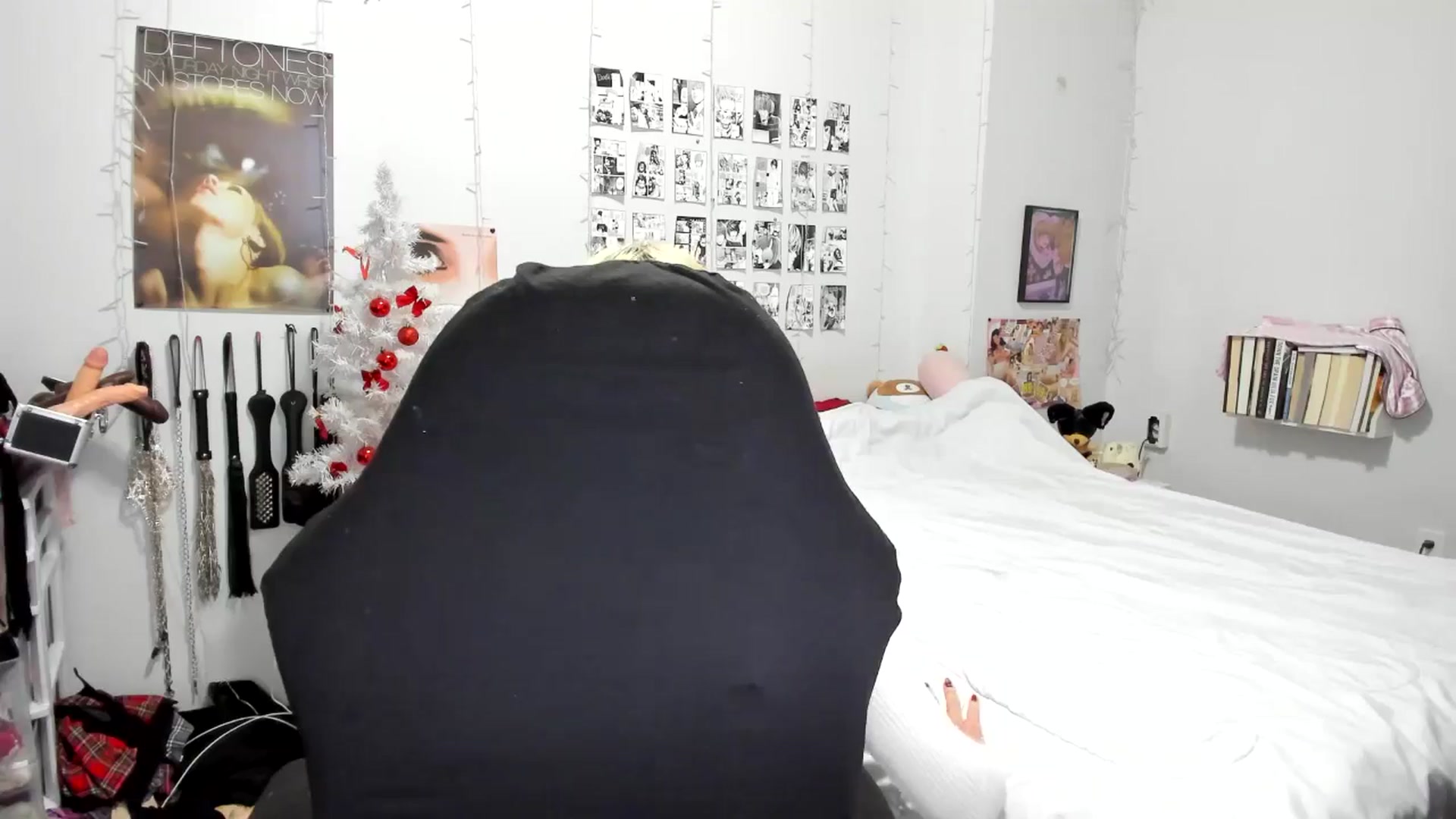 Gallery image thumbnail from AnnaTame's myfreecams stream on, 12/17/2025, 08:51 image 11 of 20