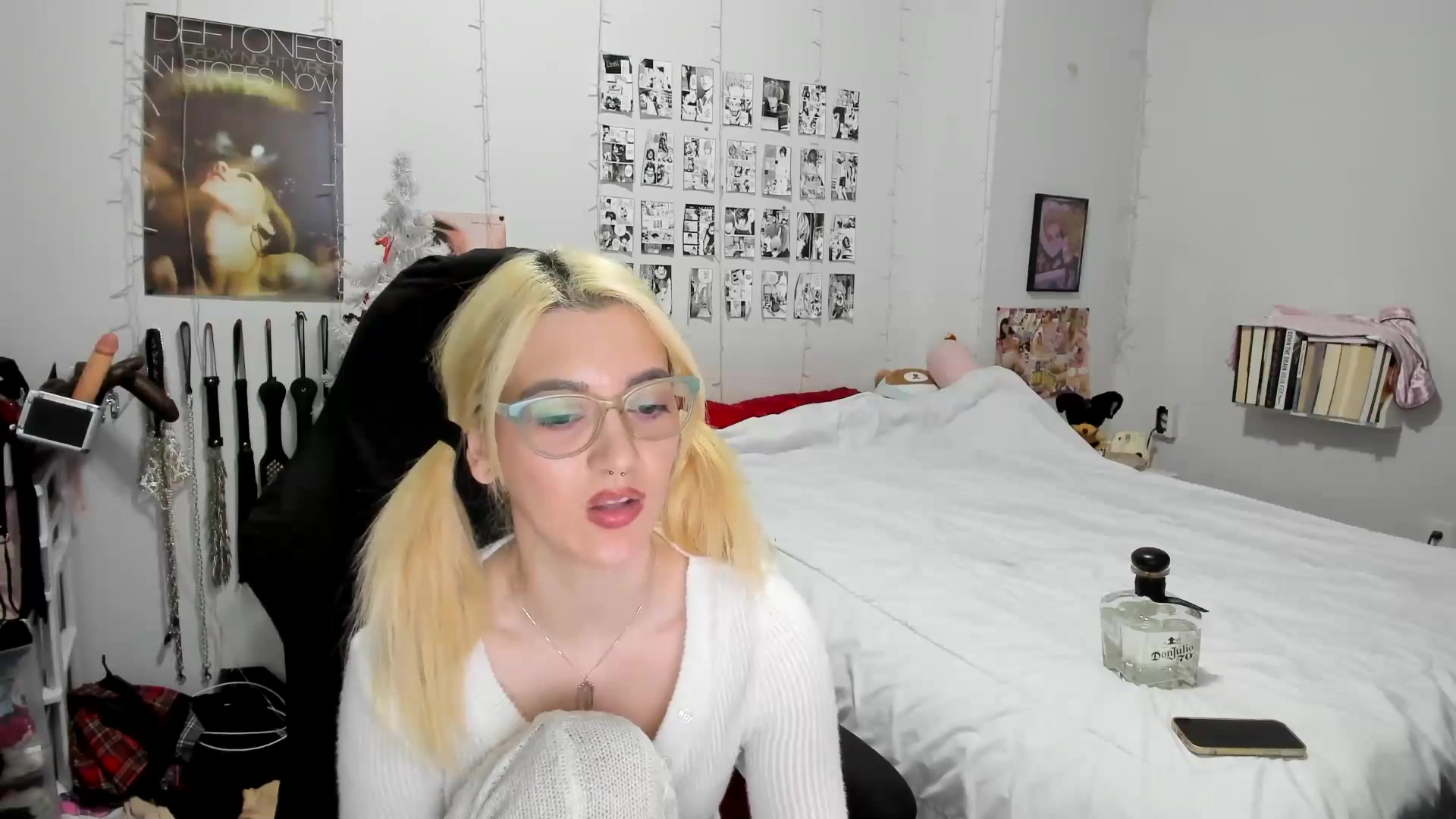 Gallery image thumbnail from AnnaTame's myfreecams stream on, 12/17/2025, 11:18 image 14 of 20