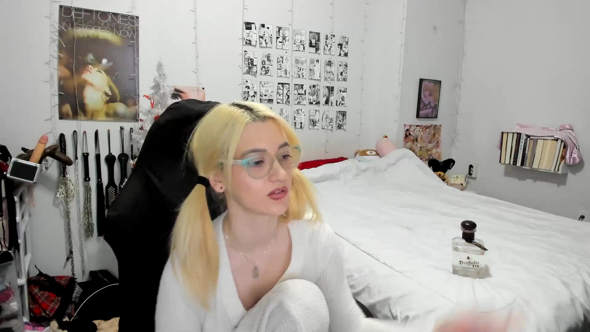 Gallery image thumbnail from AnnaTame's myfreecams stream on, 12/17/2025, 11:18 image 4 of 20