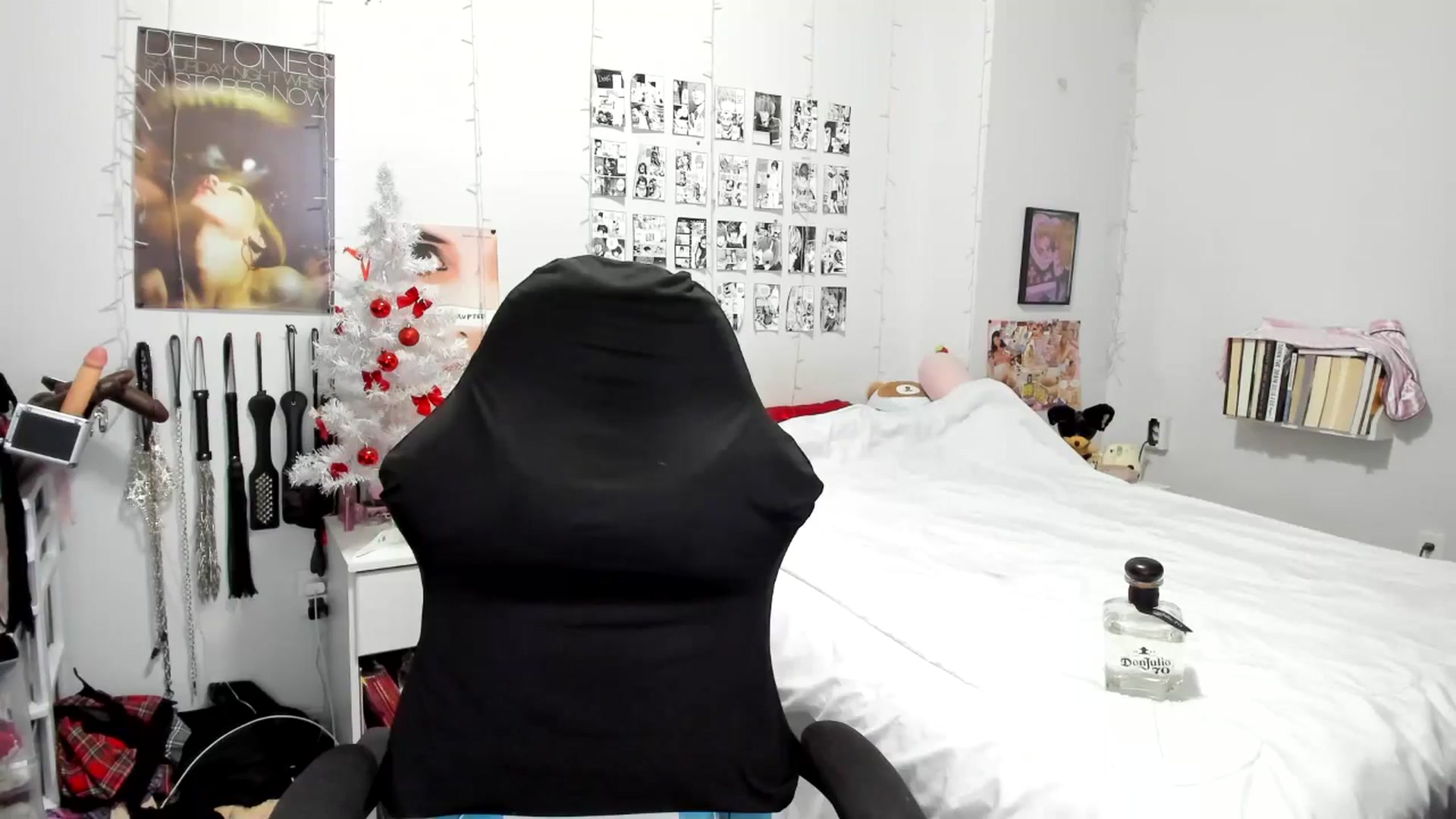 Gallery image thumbnail from AnnaTame's myfreecams stream on, 12/17/2025, 11:18 image 3 of 20