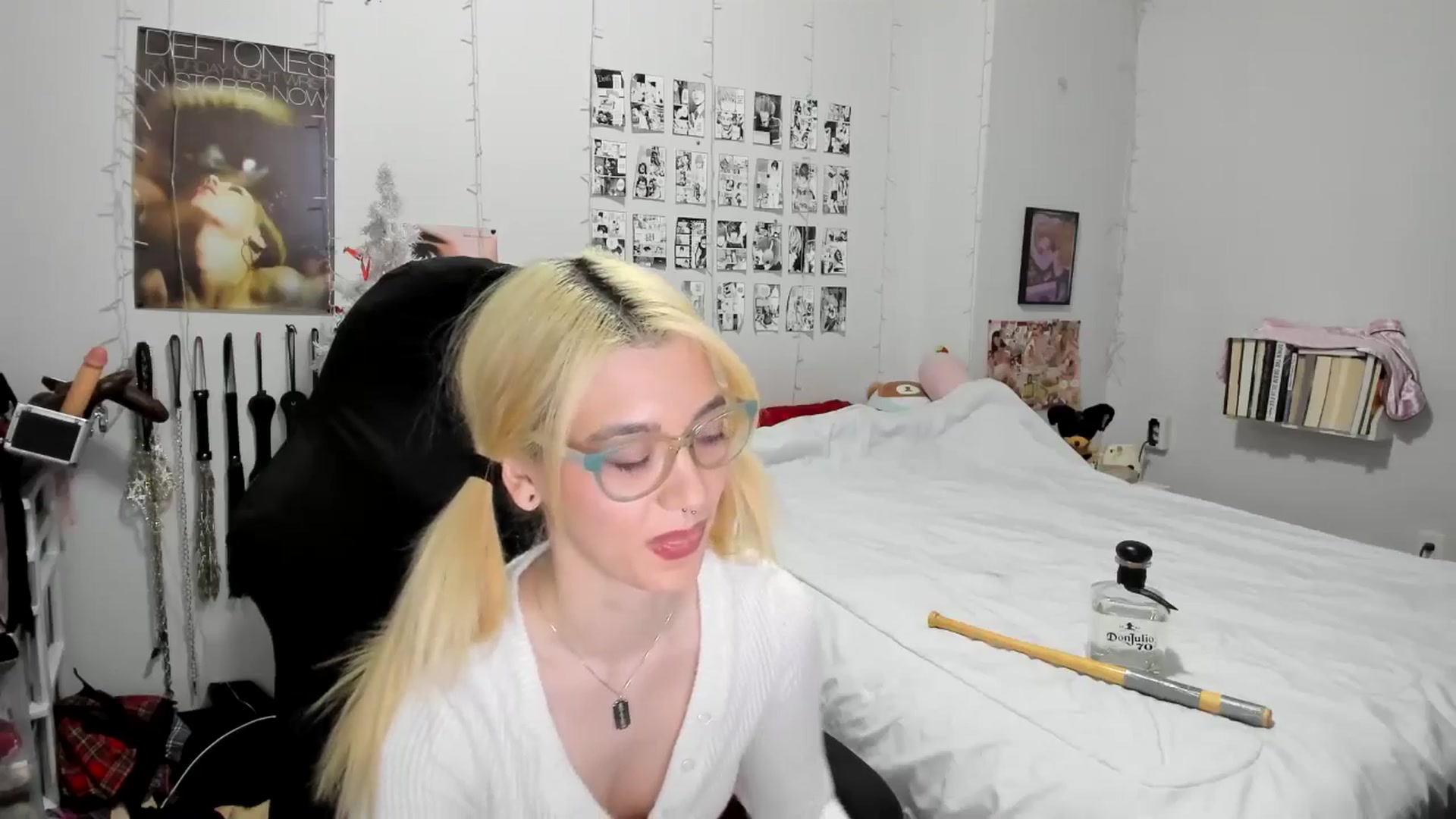 Gallery image thumbnail from AnnaTame's myfreecams stream on, 12/17/2025, 11:18 image 2 of 20
