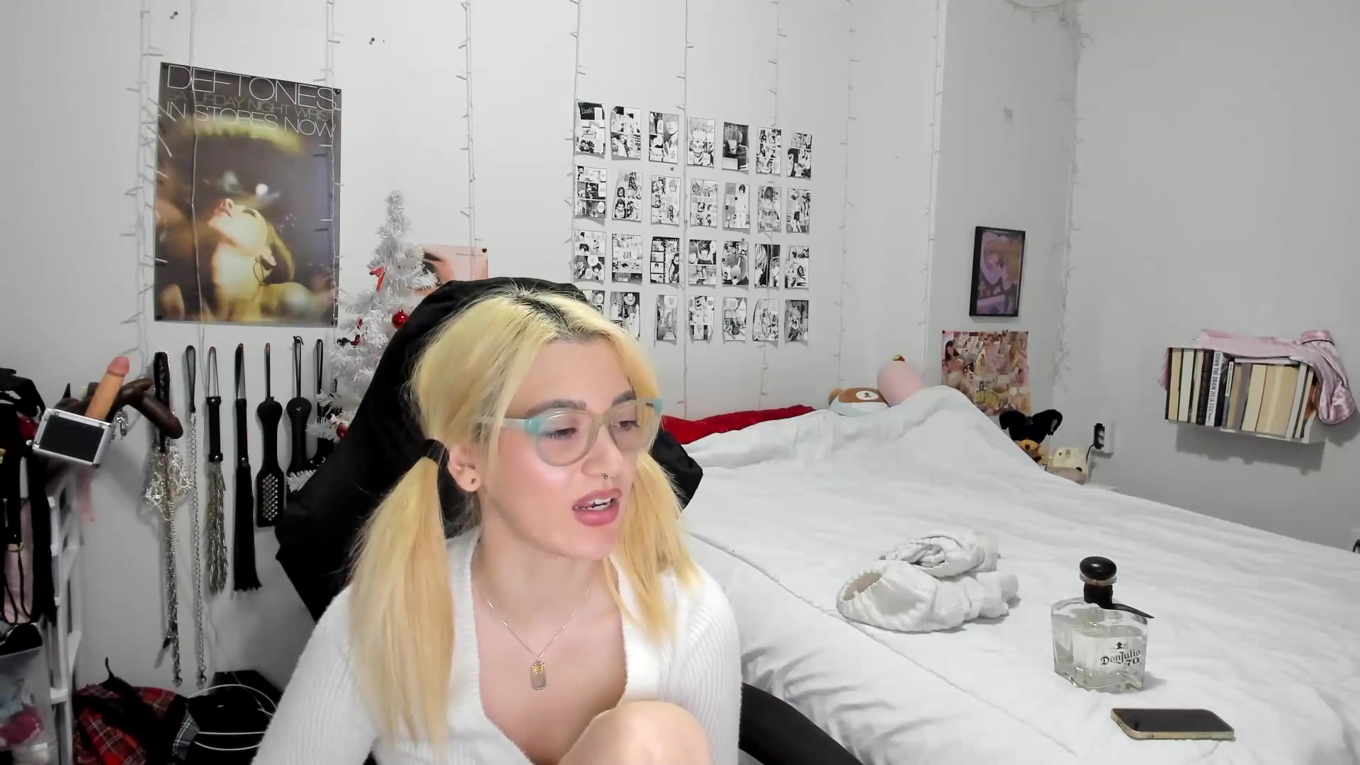 Gallery image thumbnail from AnnaTame's myfreecams stream on, 12/17/2025, 11:18 image 19 of 20