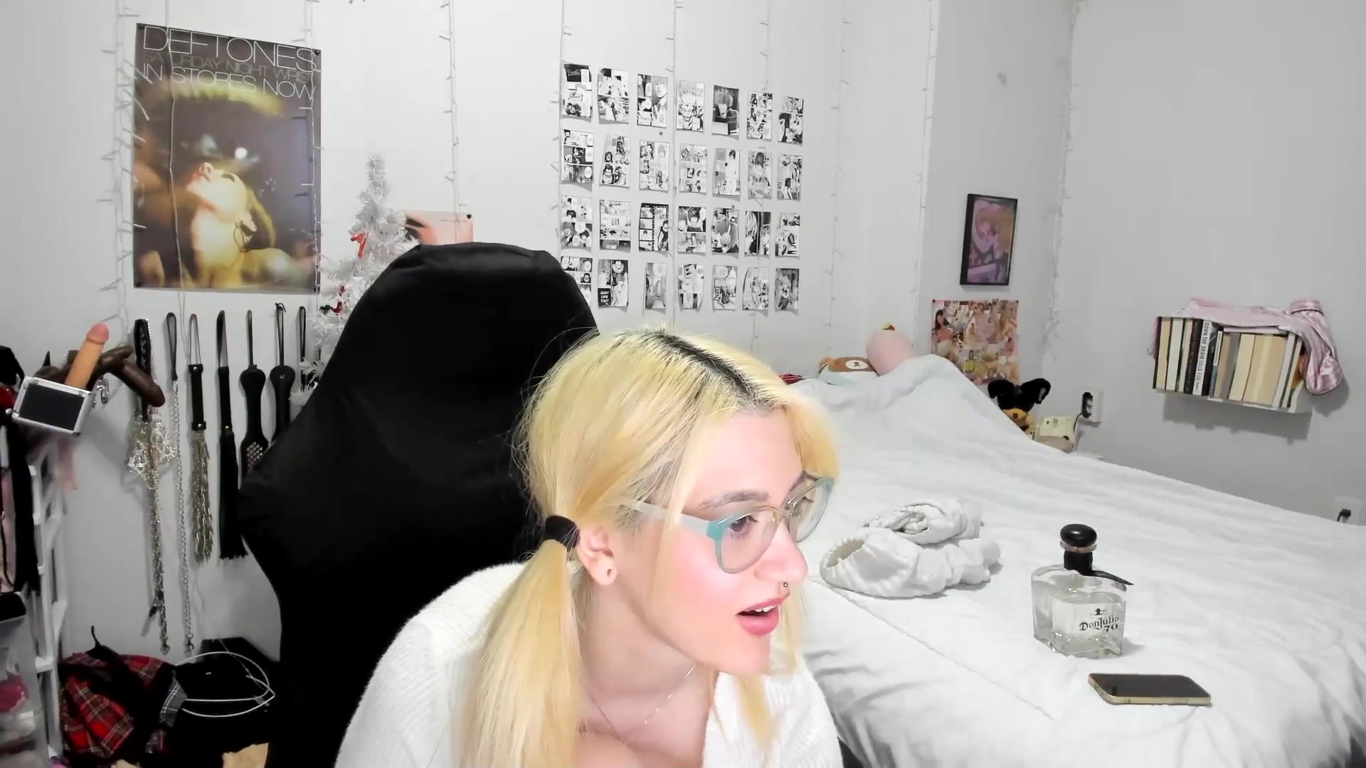Gallery image thumbnail from AnnaTame's myfreecams stream on, 12/17/2025, 11:18 image 20 of 20