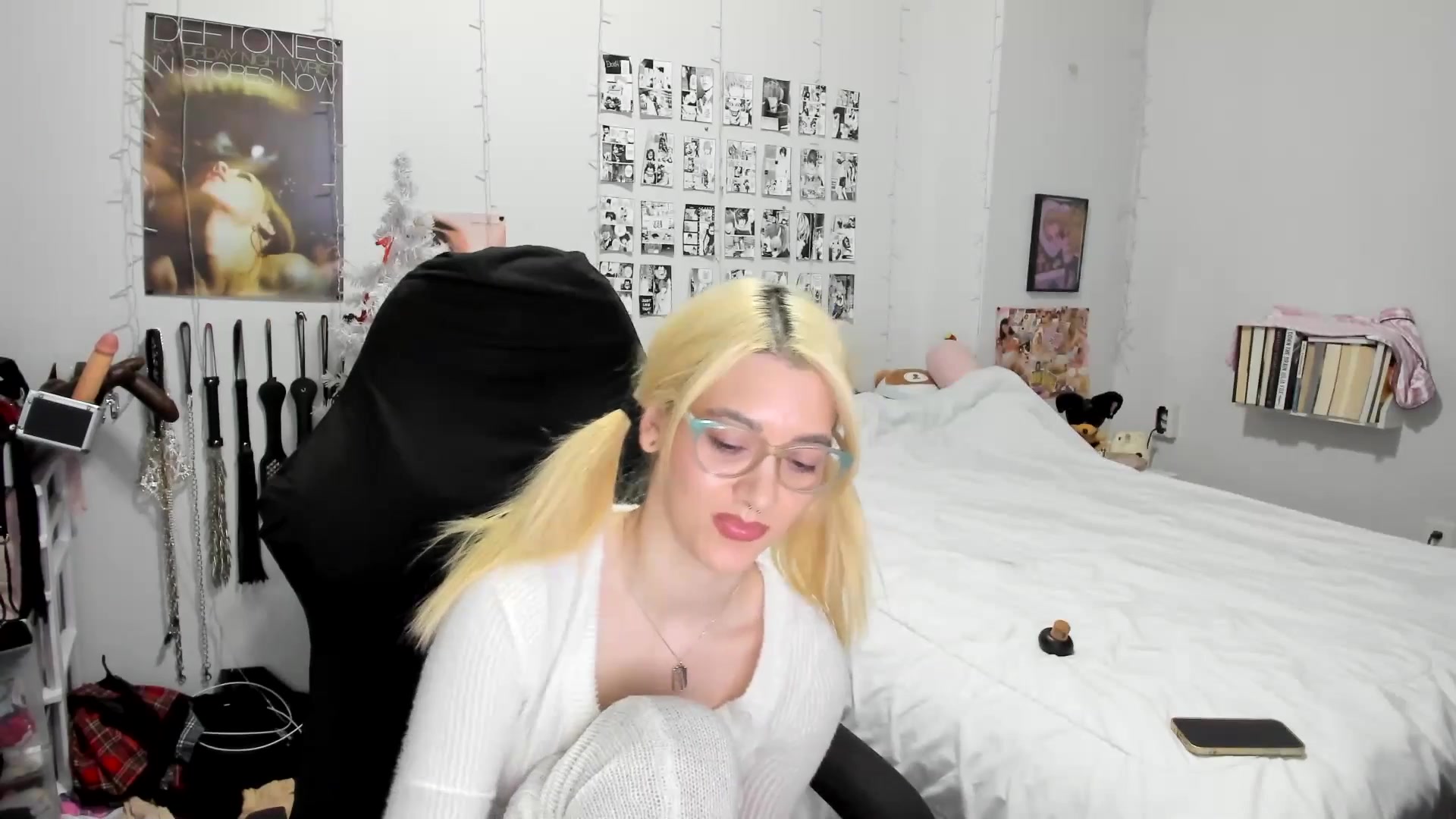 Gallery image thumbnail from AnnaTame's myfreecams stream on, 12/17/2025, 11:18 image 12 of 20