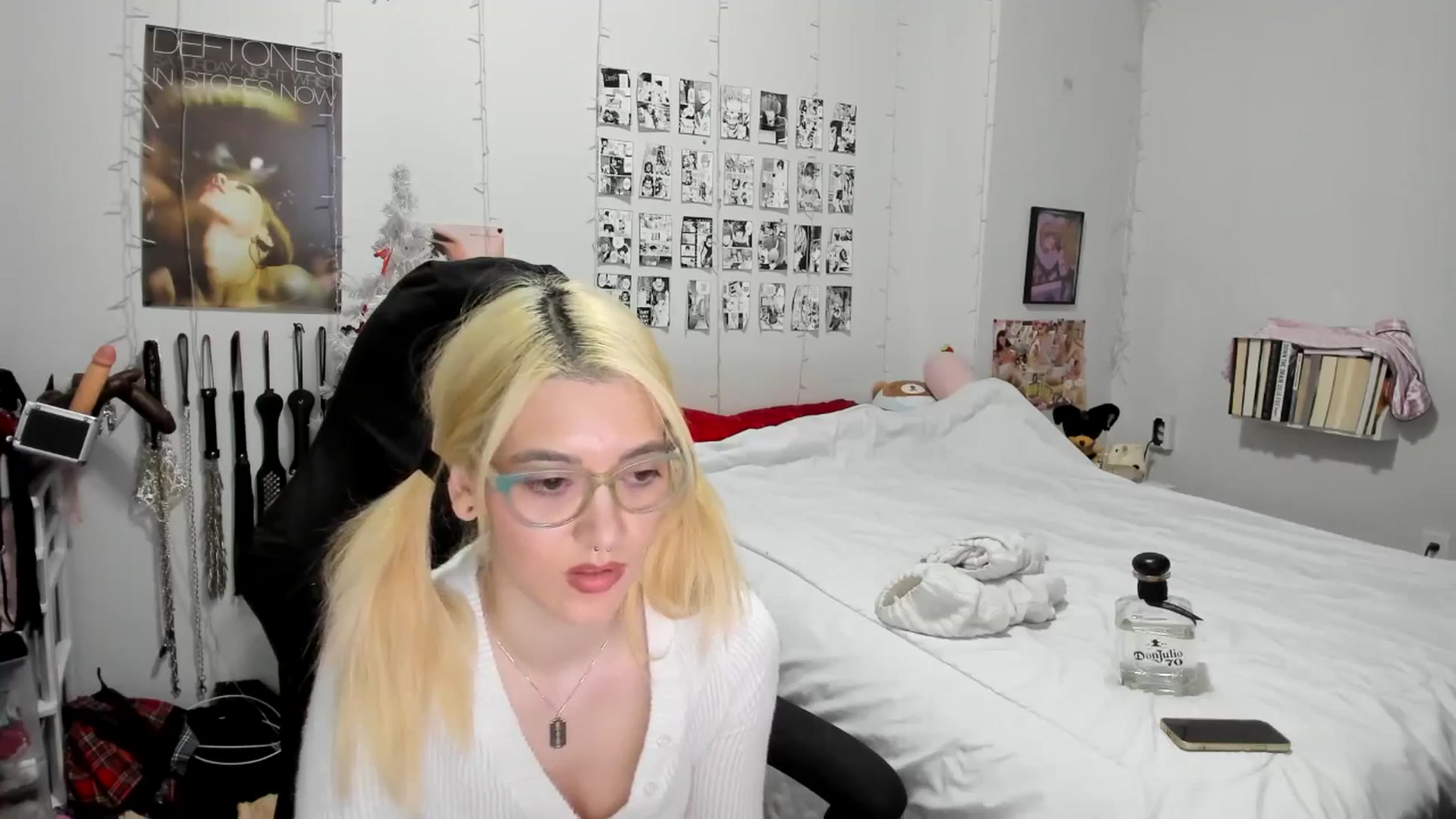 Gallery image thumbnail from AnnaTame's myfreecams stream on, 12/17/2025, 12:47 image 7 of 20