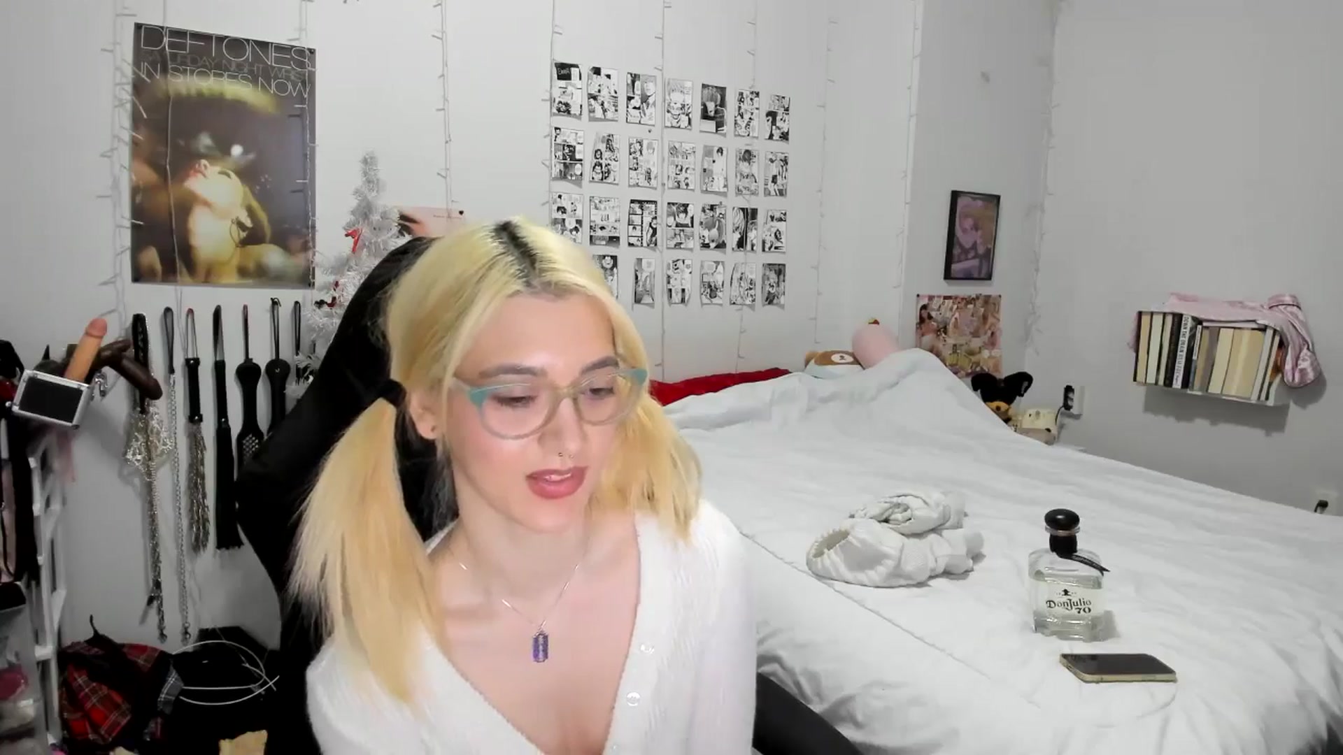 Gallery image thumbnail from AnnaTame's myfreecams stream on, 12/17/2025, 12:47 image 18 of 20