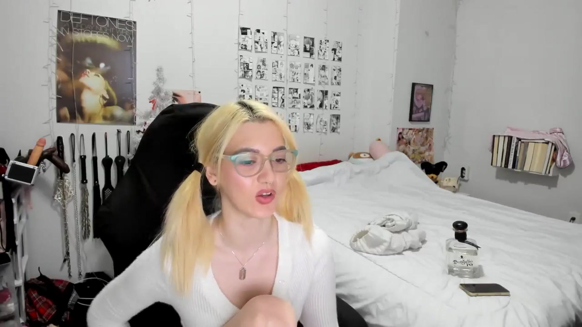 Gallery image thumbnail from AnnaTame's myfreecams stream on, 12/17/2025, 12:47 image 13 of 20