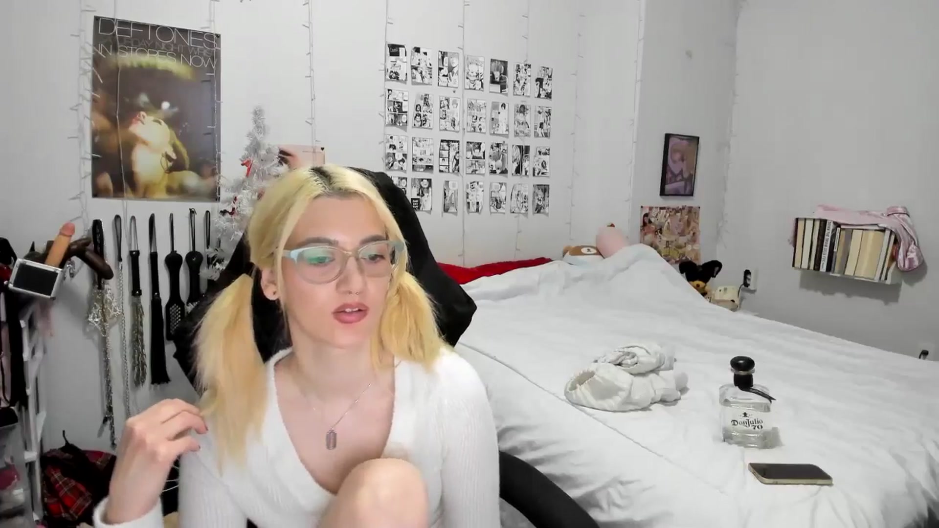 Gallery image thumbnail from AnnaTame's myfreecams stream on, 12/17/2025, 12:47 image 6 of 20