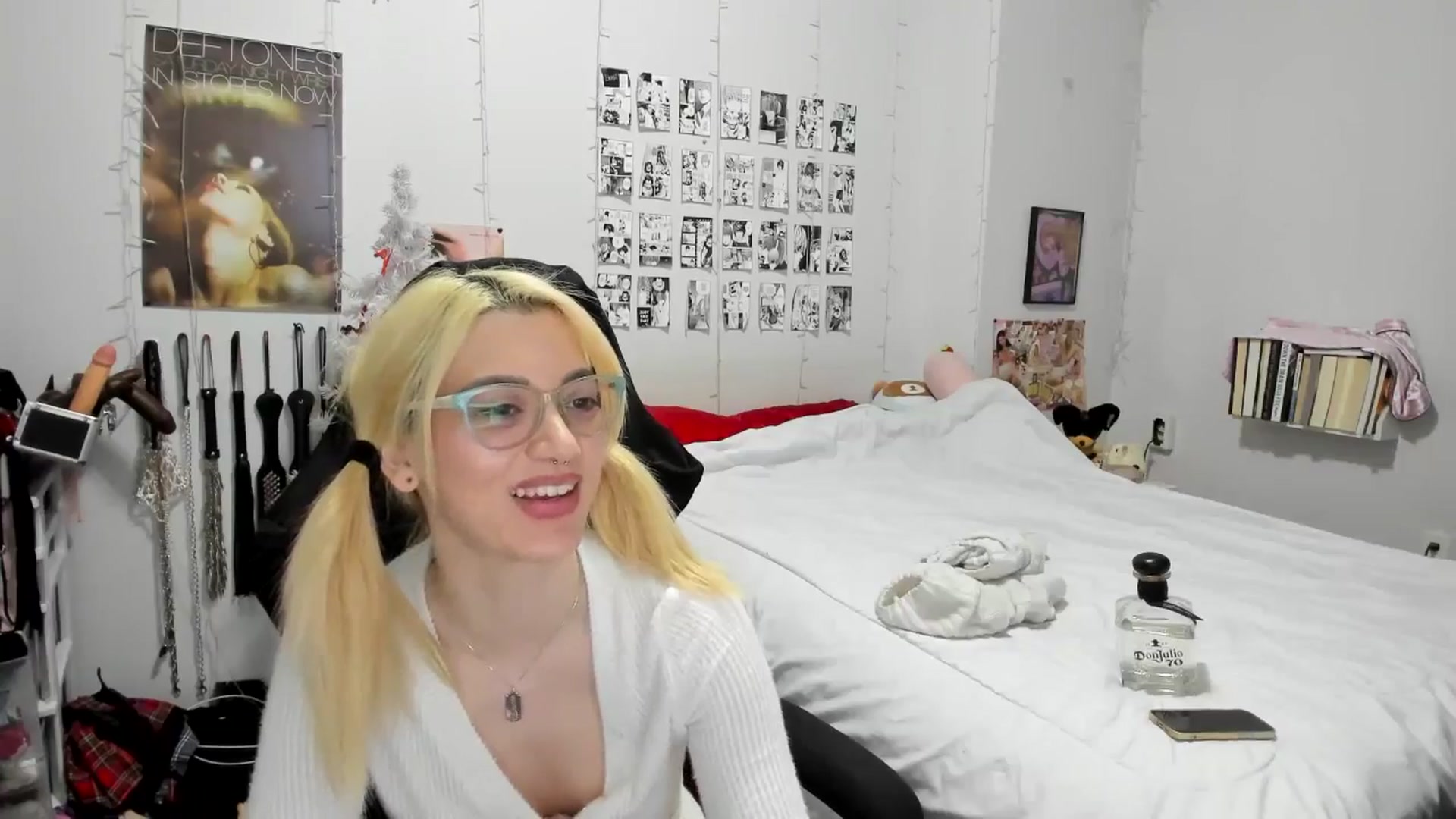 Gallery image thumbnail from AnnaTame's myfreecams stream on, 12/17/2025, 12:47 image 12 of 20