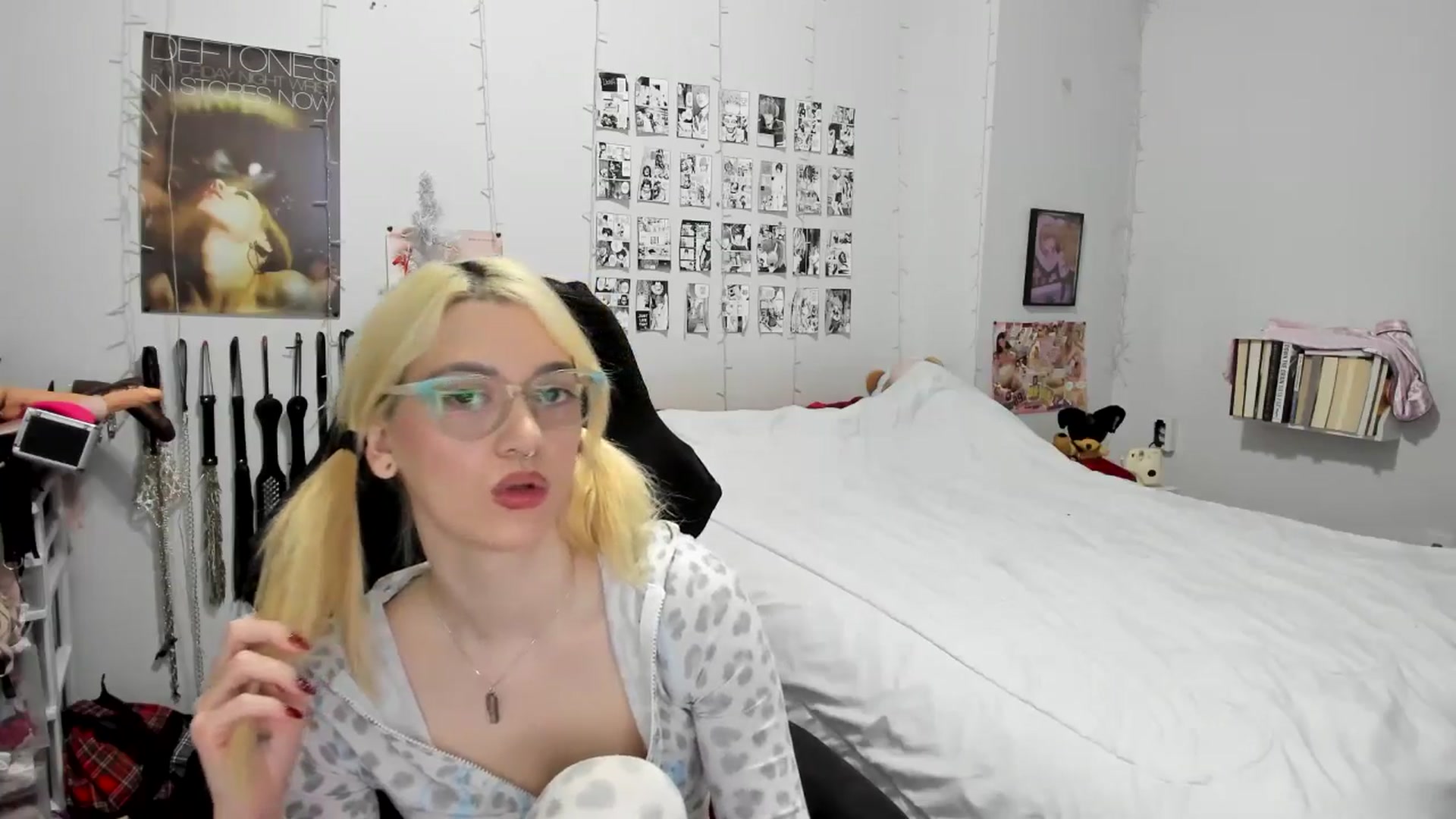 Gallery image thumbnail from AnnaTame's myfreecams stream on, 12/20/2025, 07:03 image 19 of 20