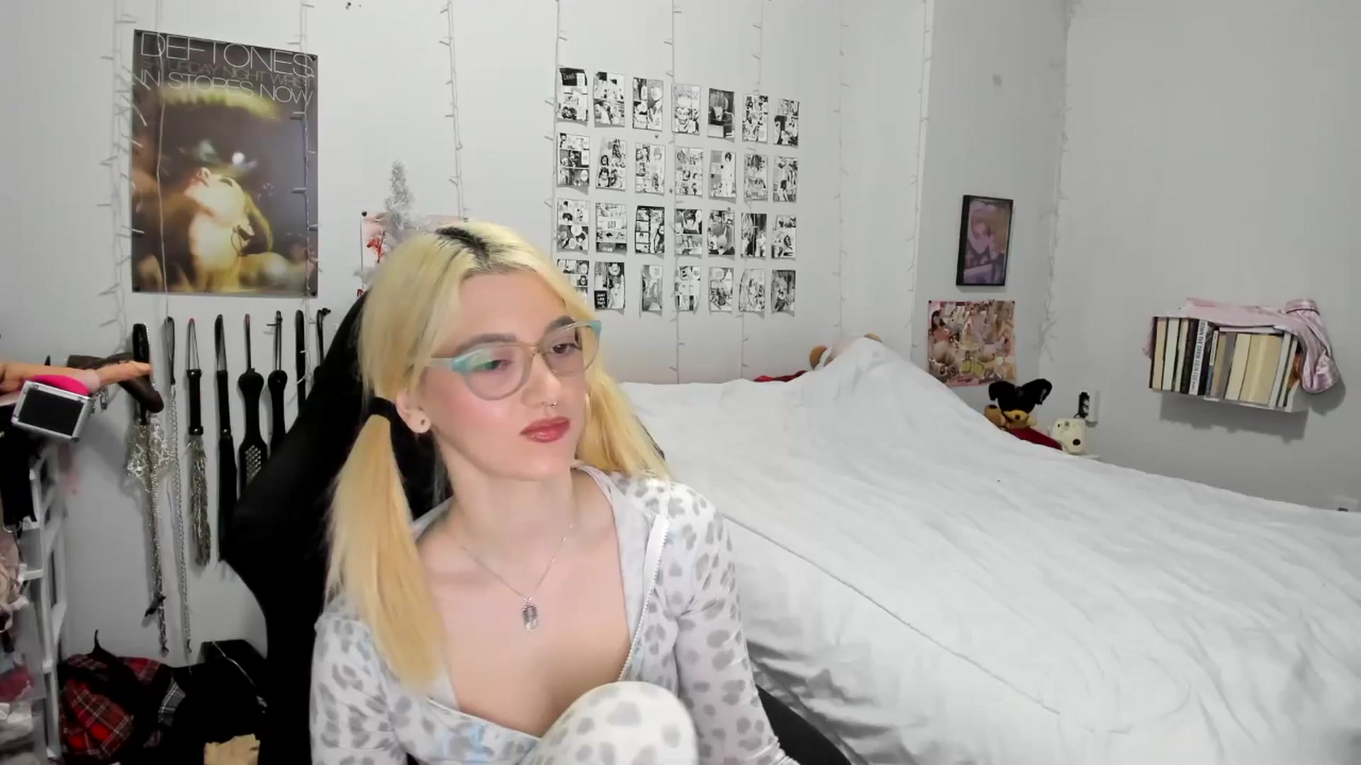Gallery image thumbnail from AnnaTame's myfreecams stream on, 12/20/2025, 07:03 image 1 of 20