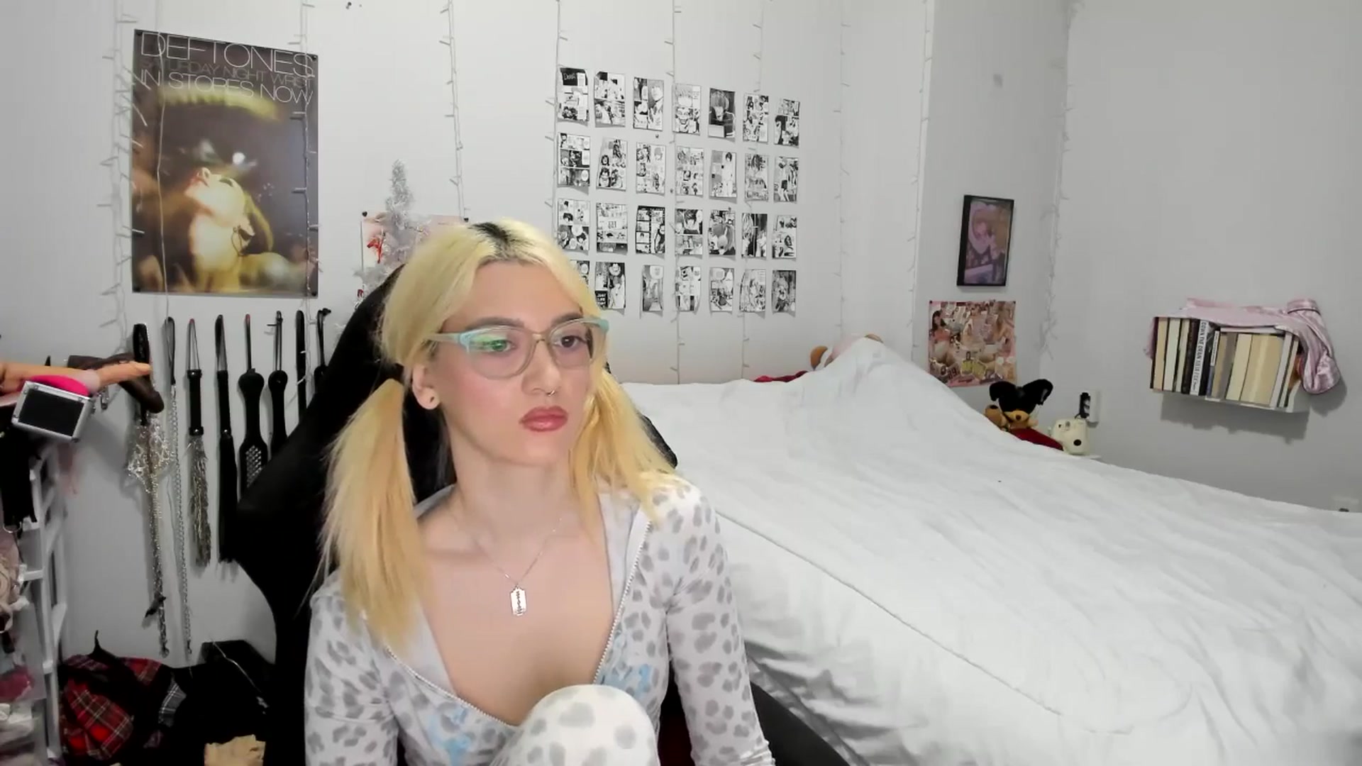 Gallery image thumbnail from AnnaTame's myfreecams stream on, 12/20/2025, 07:03 image 17 of 20