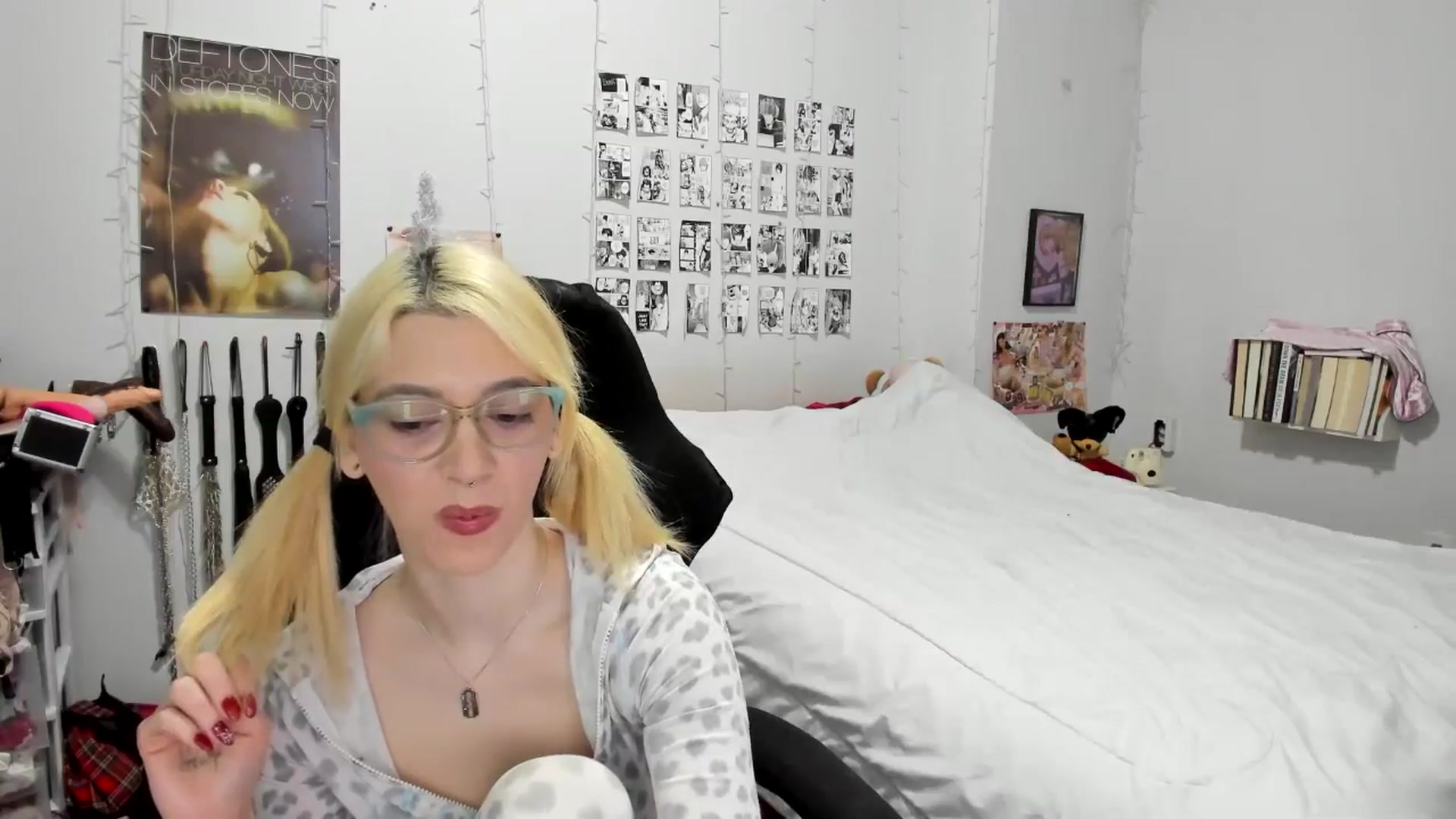 Gallery image thumbnail from AnnaTame's myfreecams stream on, 12/20/2025, 07:03 image 6 of 20