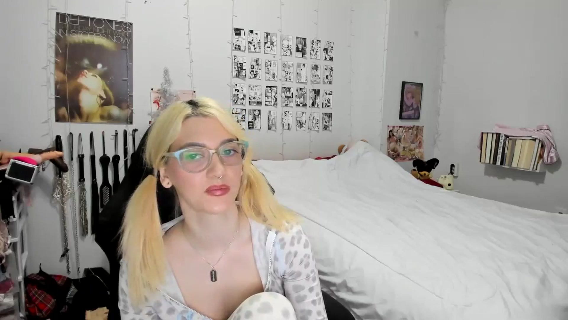 Gallery image thumbnail from AnnaTame's myfreecams stream on, 12/20/2025, 07:03 image 13 of 20