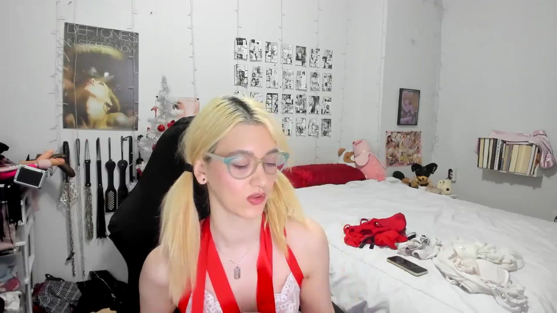 Gallery image thumbnail from AnnaTame's myfreecams stream on, 12/22/2025, 04:41 image 9 of 20