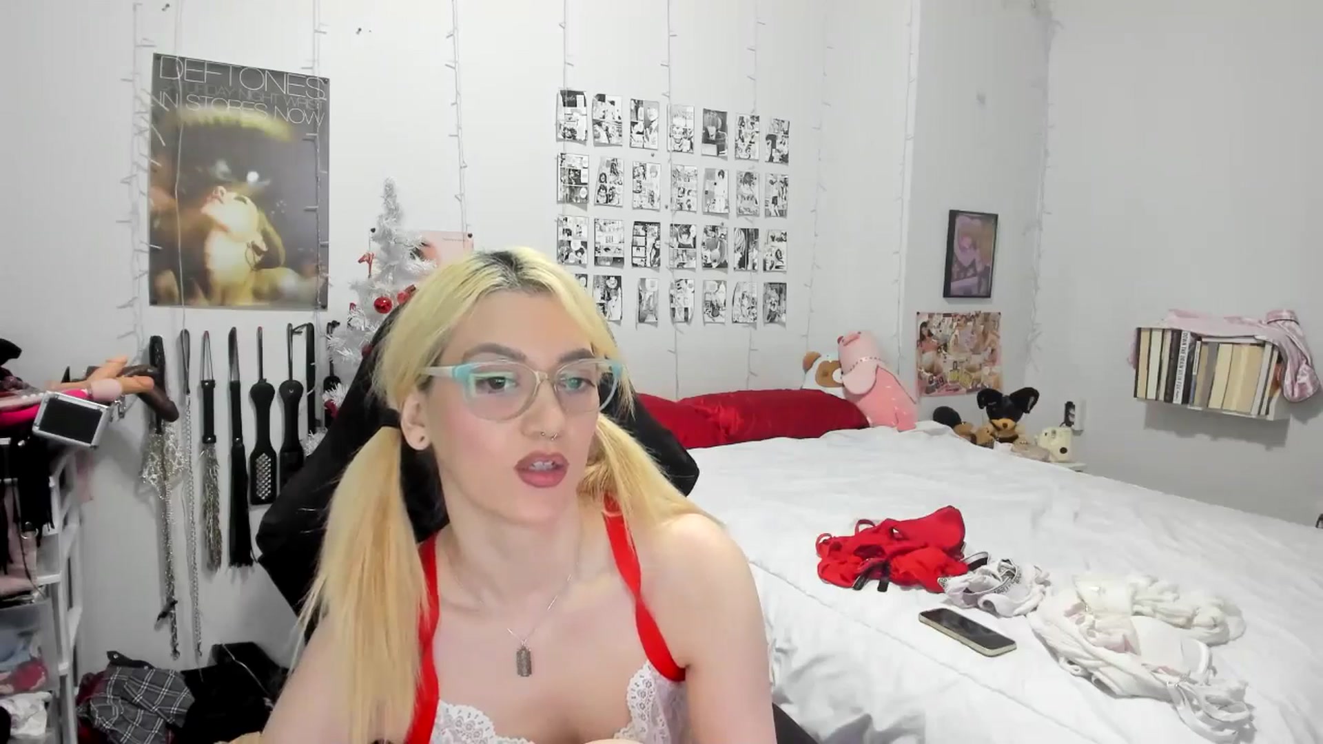Gallery image thumbnail from AnnaTame's myfreecams stream on, 12/22/2025, 04:41 image 8 of 20