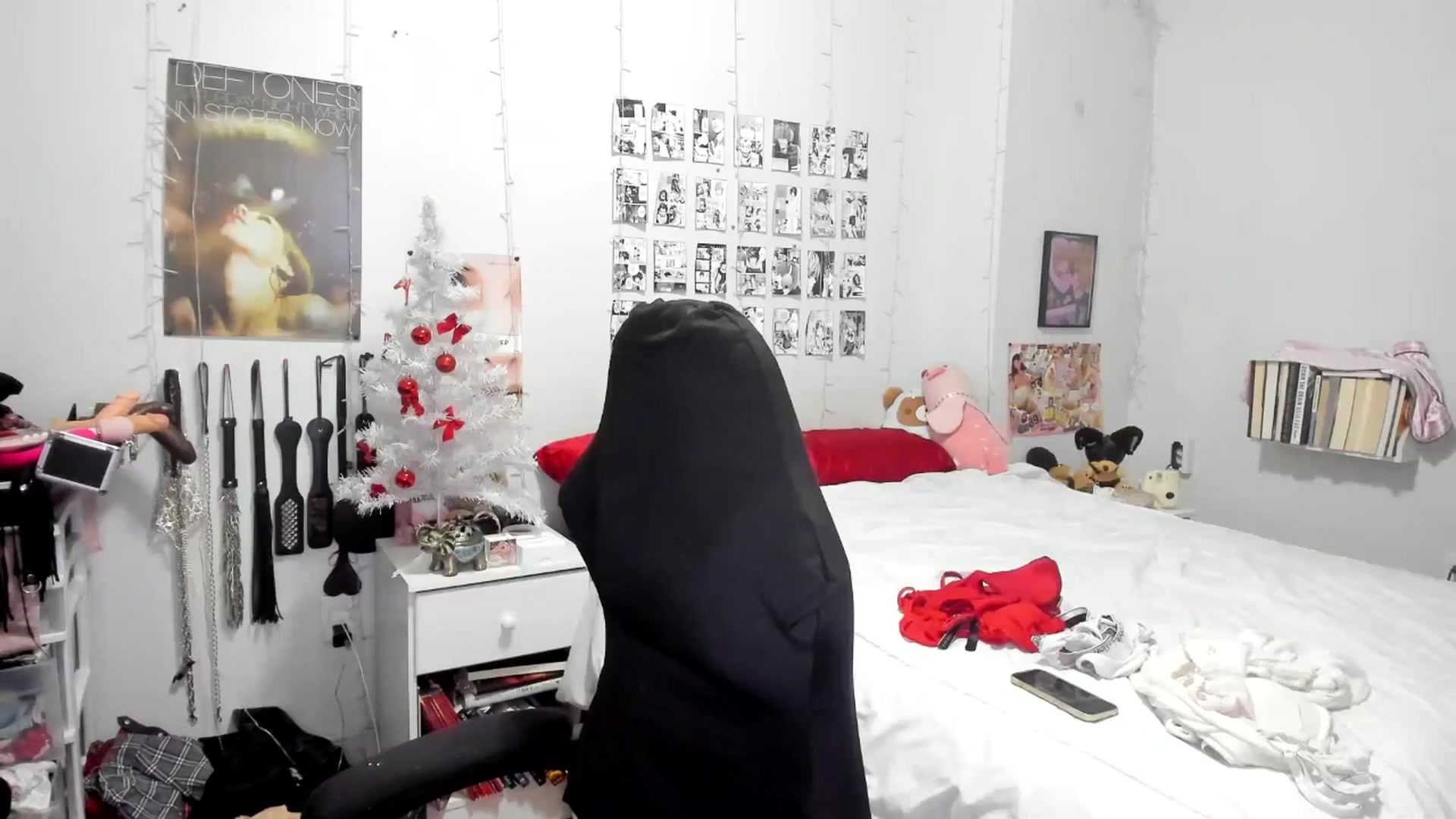 Gallery image thumbnail from AnnaTame's myfreecams stream on, 12/22/2025, 04:41 image 5 of 20