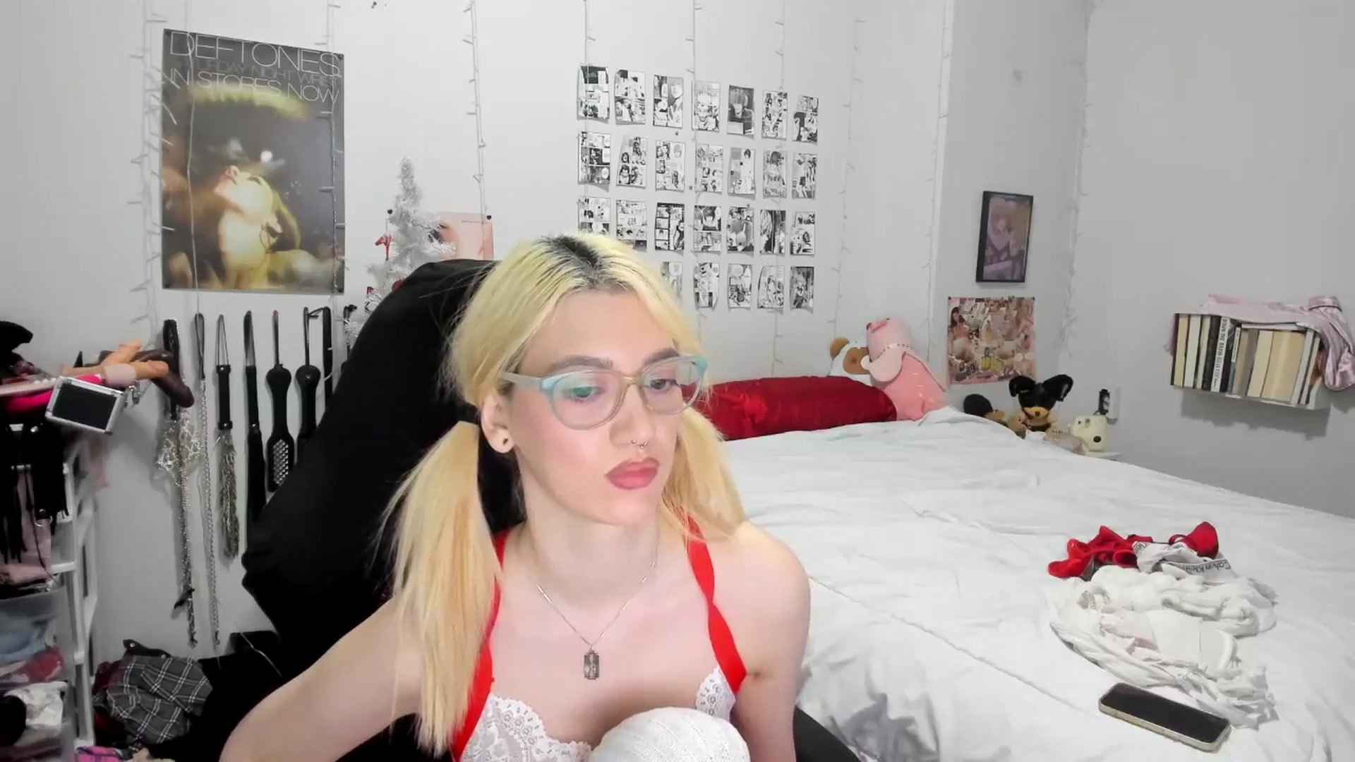 Gallery image thumbnail from AnnaTame's myfreecams stream on, 12/22/2025, 05:09 image 12 of 20
