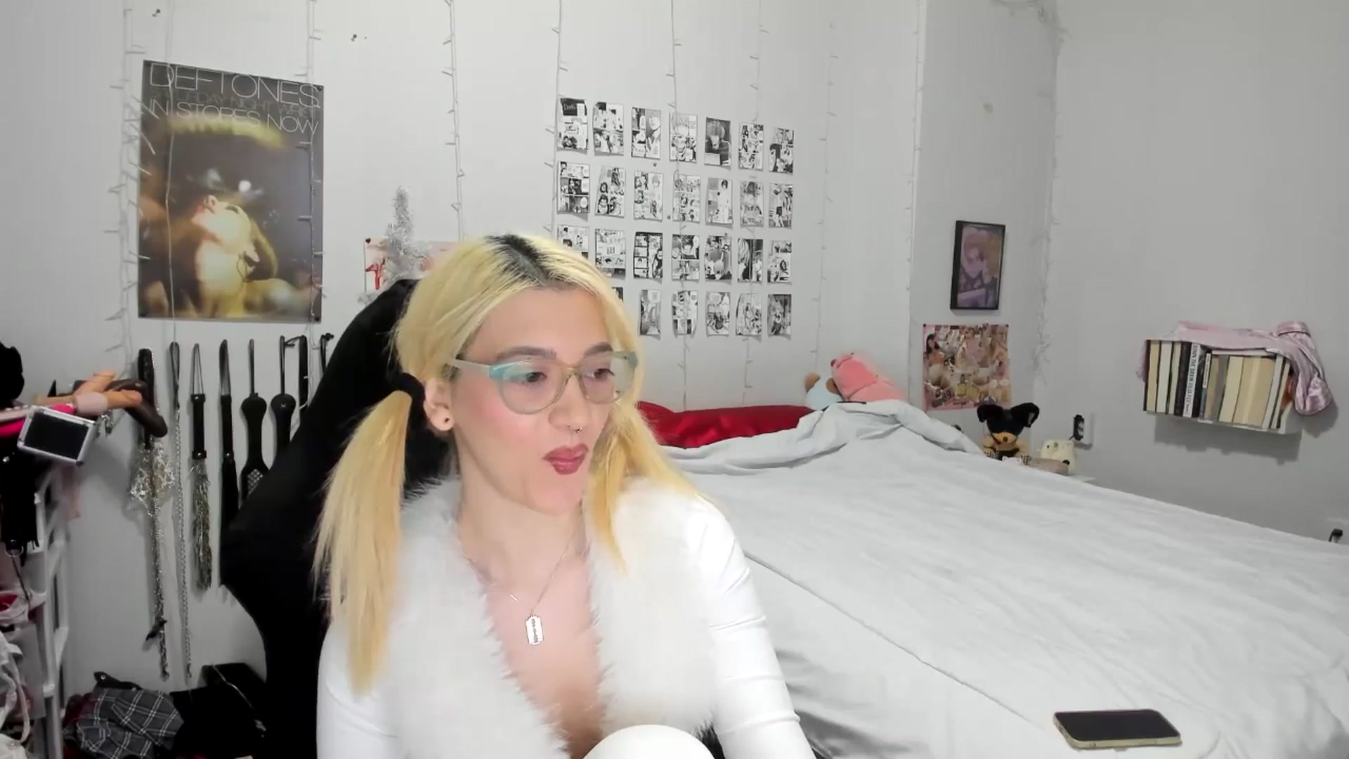 Gallery image thumbnail from AnnaTame's myfreecams stream on, 12/23/2025, 05:15 image 2 of 20