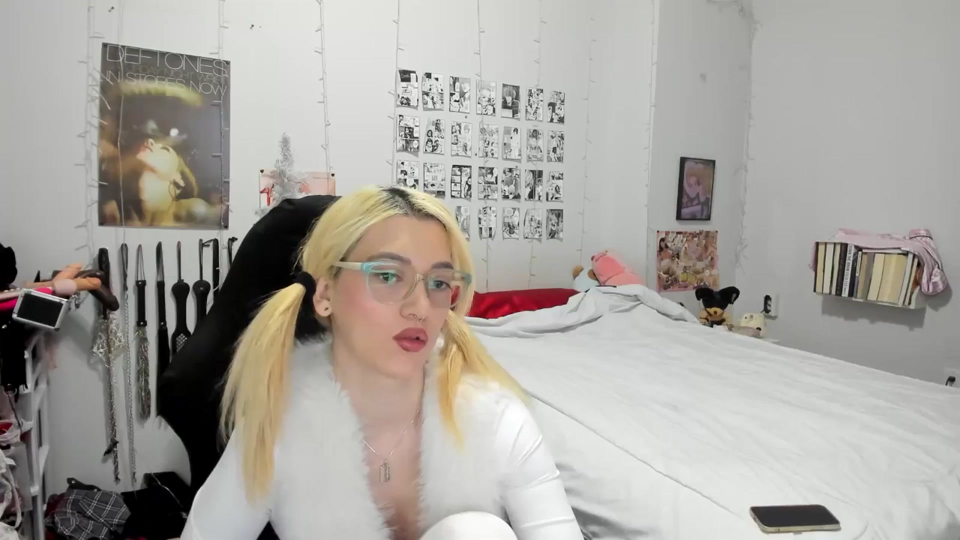 Gallery image thumbnail from AnnaTame's myfreecams stream on, 12/23/2025, 05:15 image 1 of 20