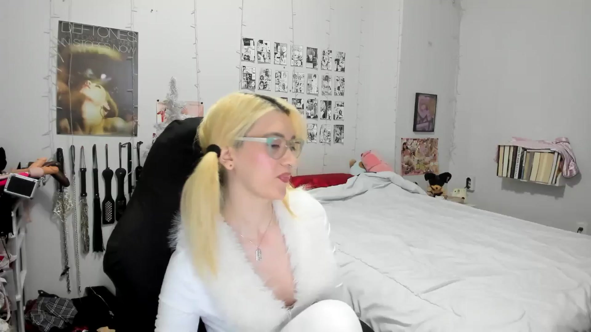 Gallery image thumbnail from AnnaTame's myfreecams stream on, 12/23/2025, 05:15 image 14 of 20