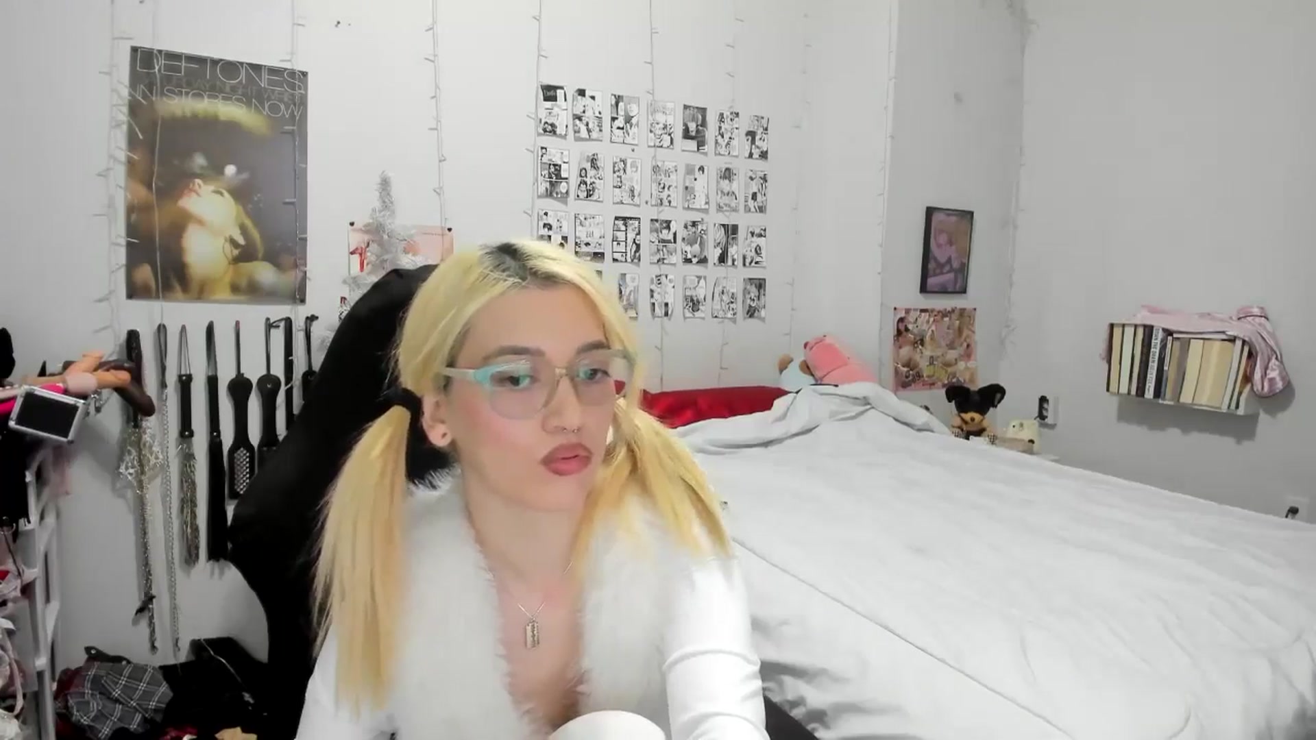 Gallery image thumbnail from AnnaTame's myfreecams stream on, 12/23/2025, 05:15 image 19 of 20