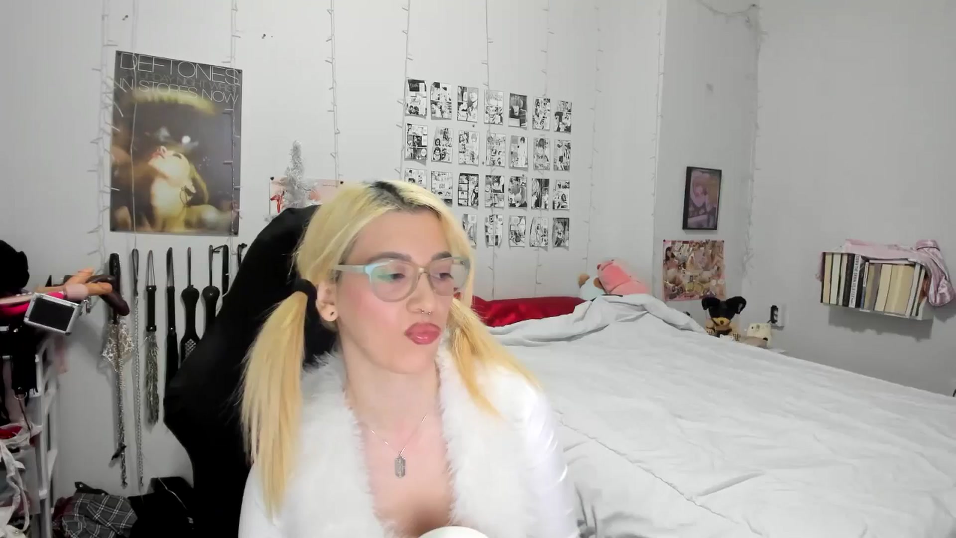Gallery image thumbnail from AnnaTame's myfreecams stream on, 12/23/2025, 05:15 image 13 of 20