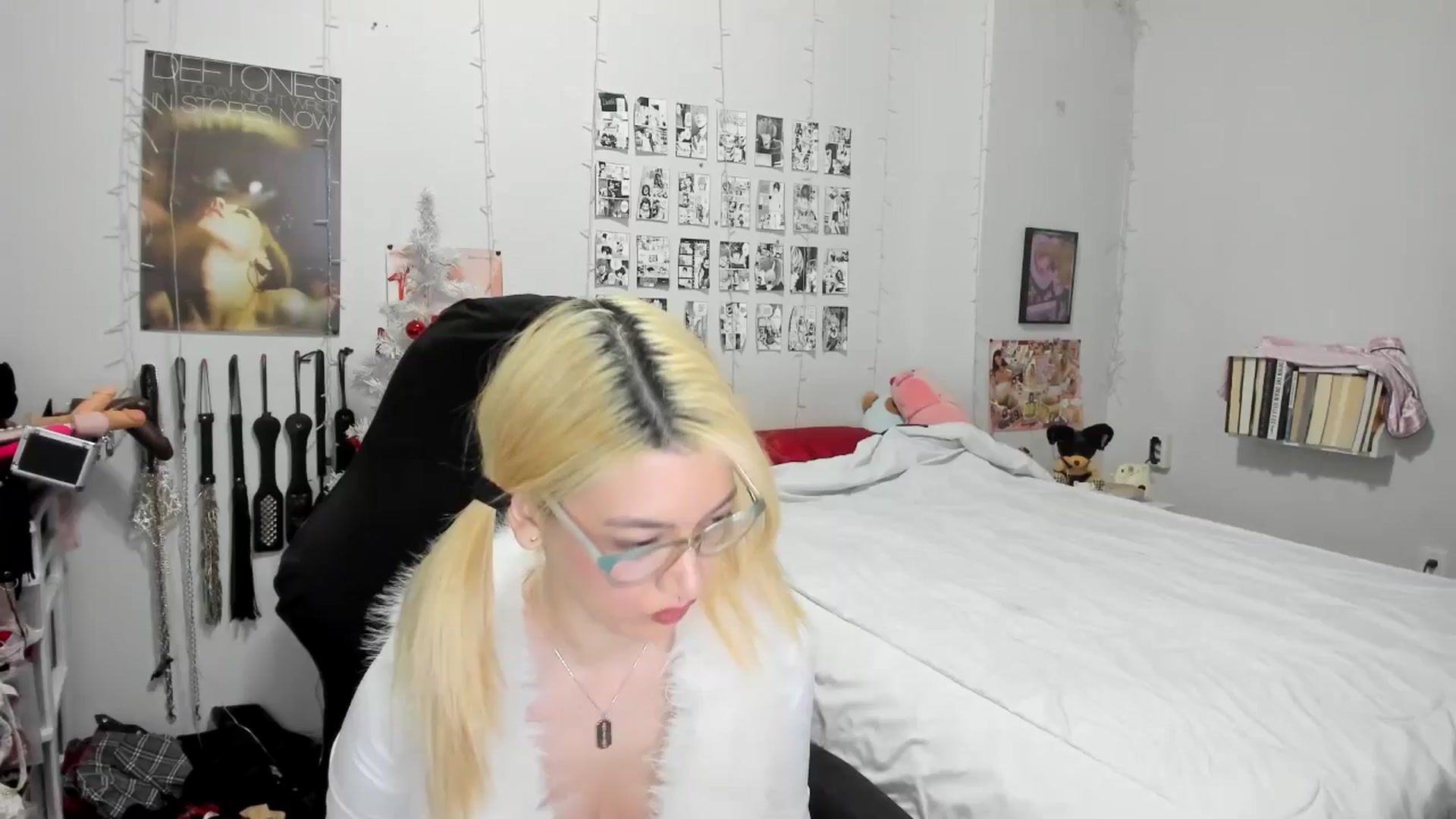 Gallery image thumbnail from AnnaTame's myfreecams stream on, 12/23/2025, 05:57 image 11 of 20
