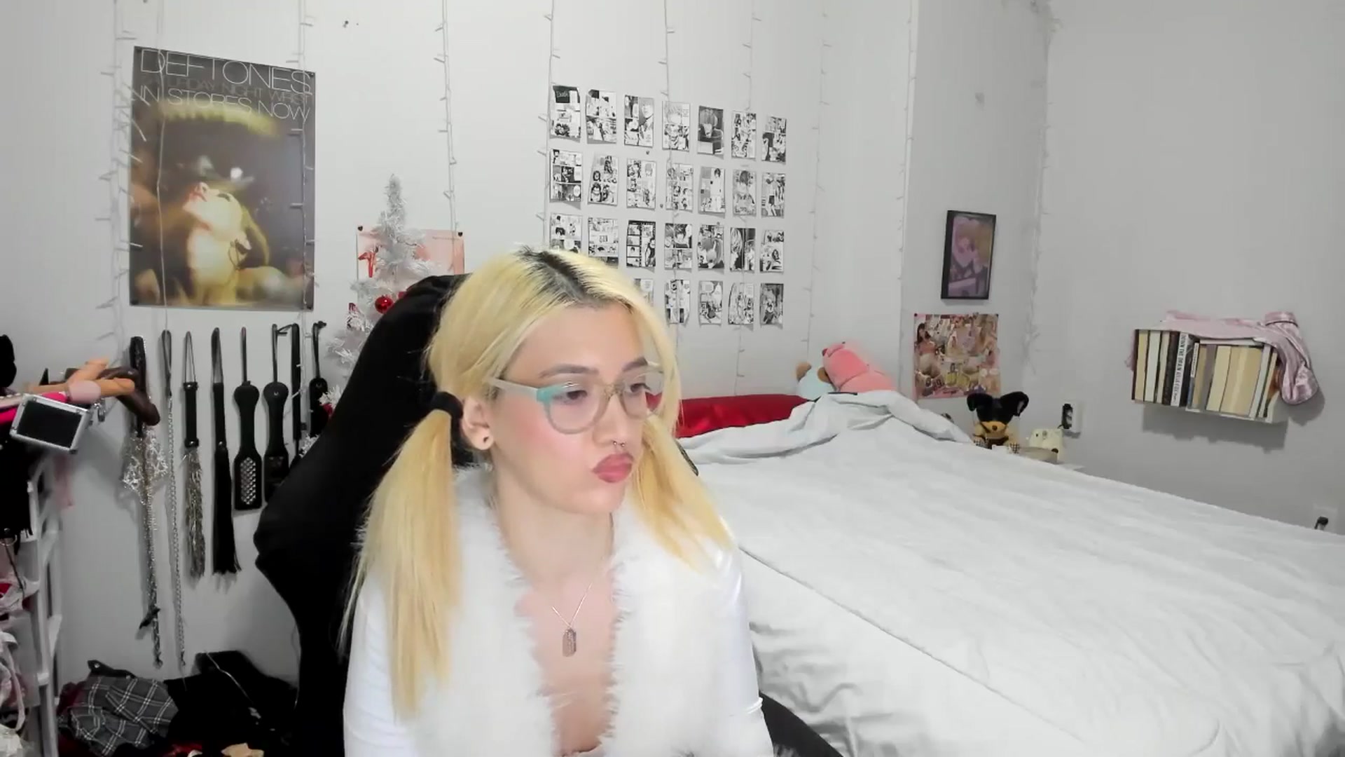 Gallery image thumbnail from AnnaTame's myfreecams stream on, 12/23/2025, 05:57 image 9 of 20