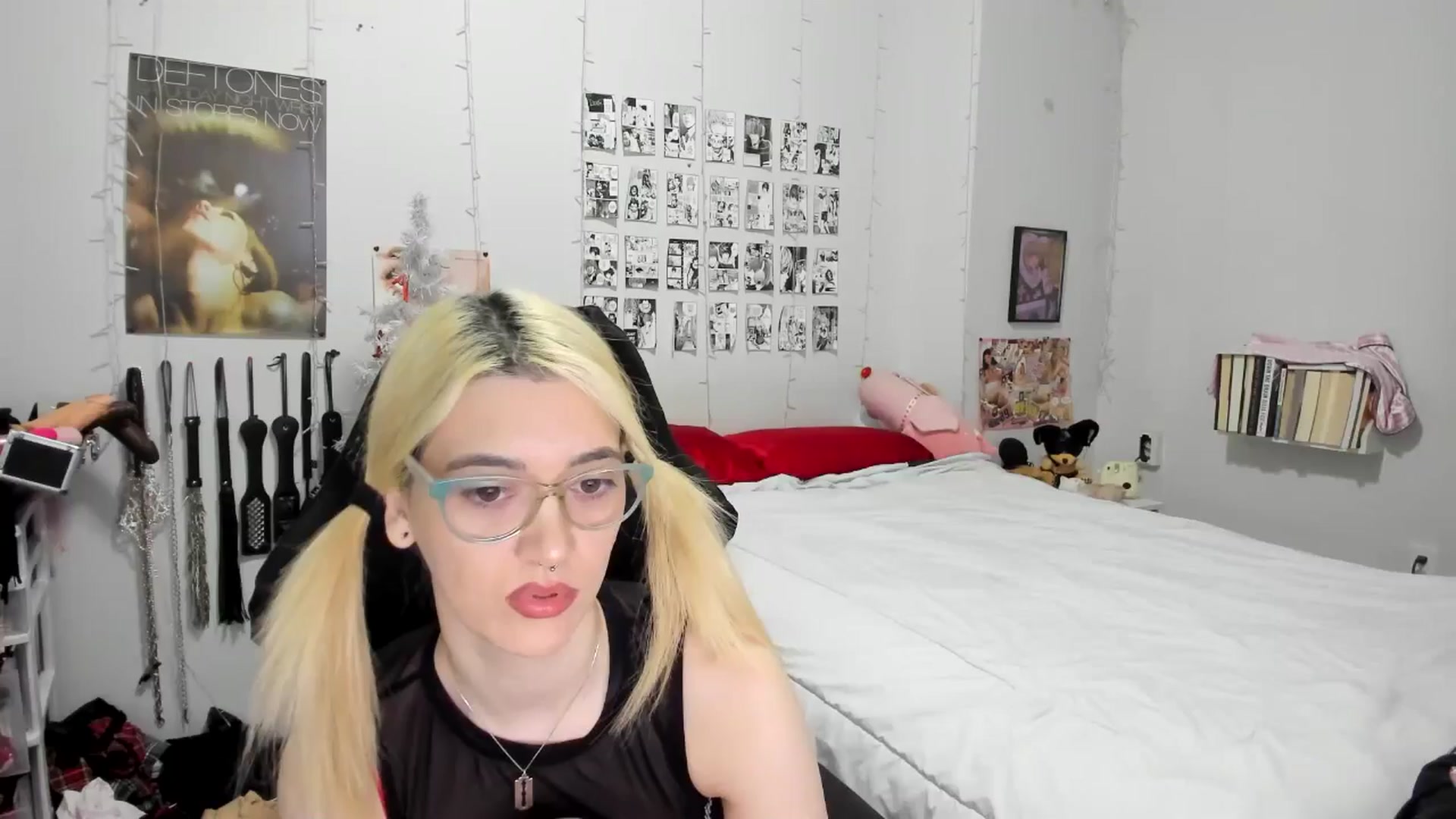 Gallery image thumbnail from AnnaTame's myfreecams stream on, 12/28/2025, 04:54 image 1 of 20