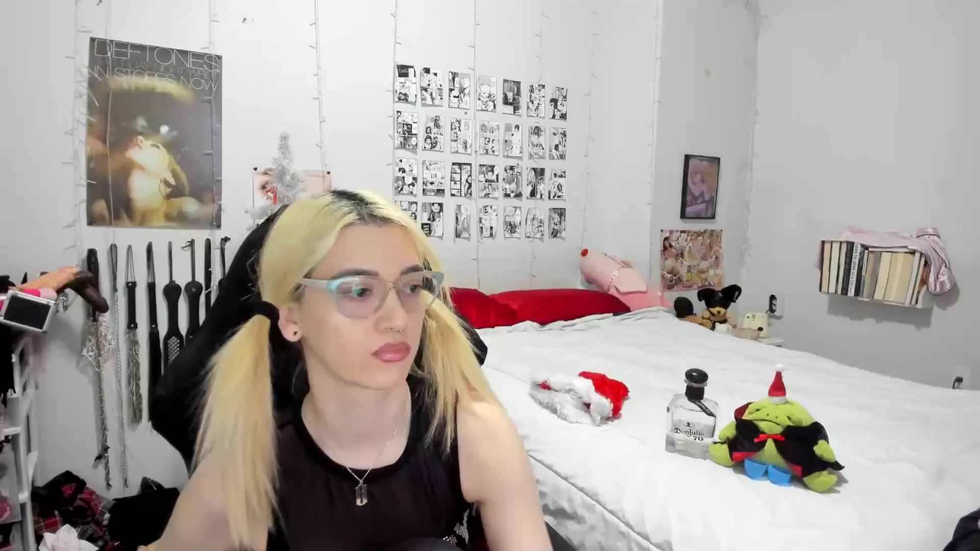 Gallery image thumbnail from AnnaTame's myfreecams stream on, 12/28/2025, 05:30 image 2 of 20