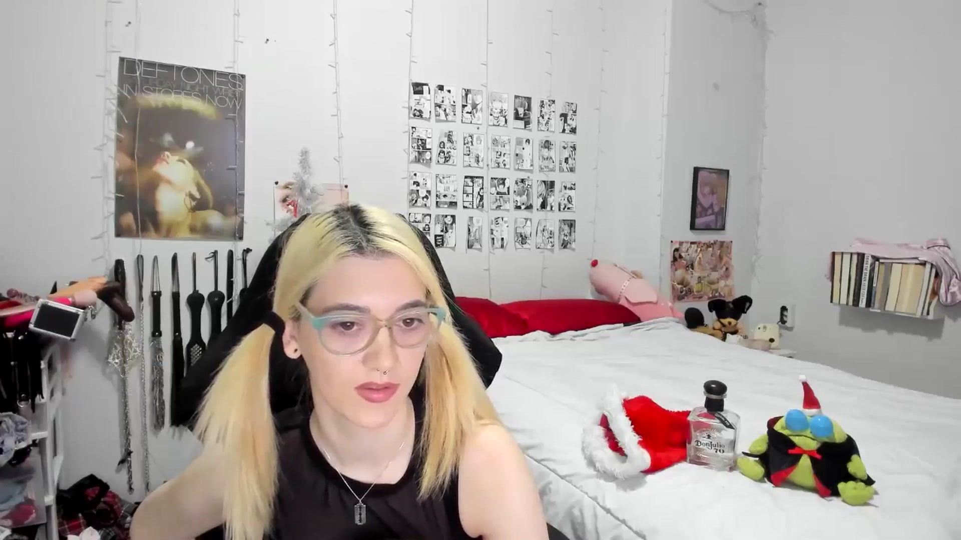 Gallery image thumbnail from AnnaTame's myfreecams stream on, 12/28/2025, 06:10 image 9 of 20